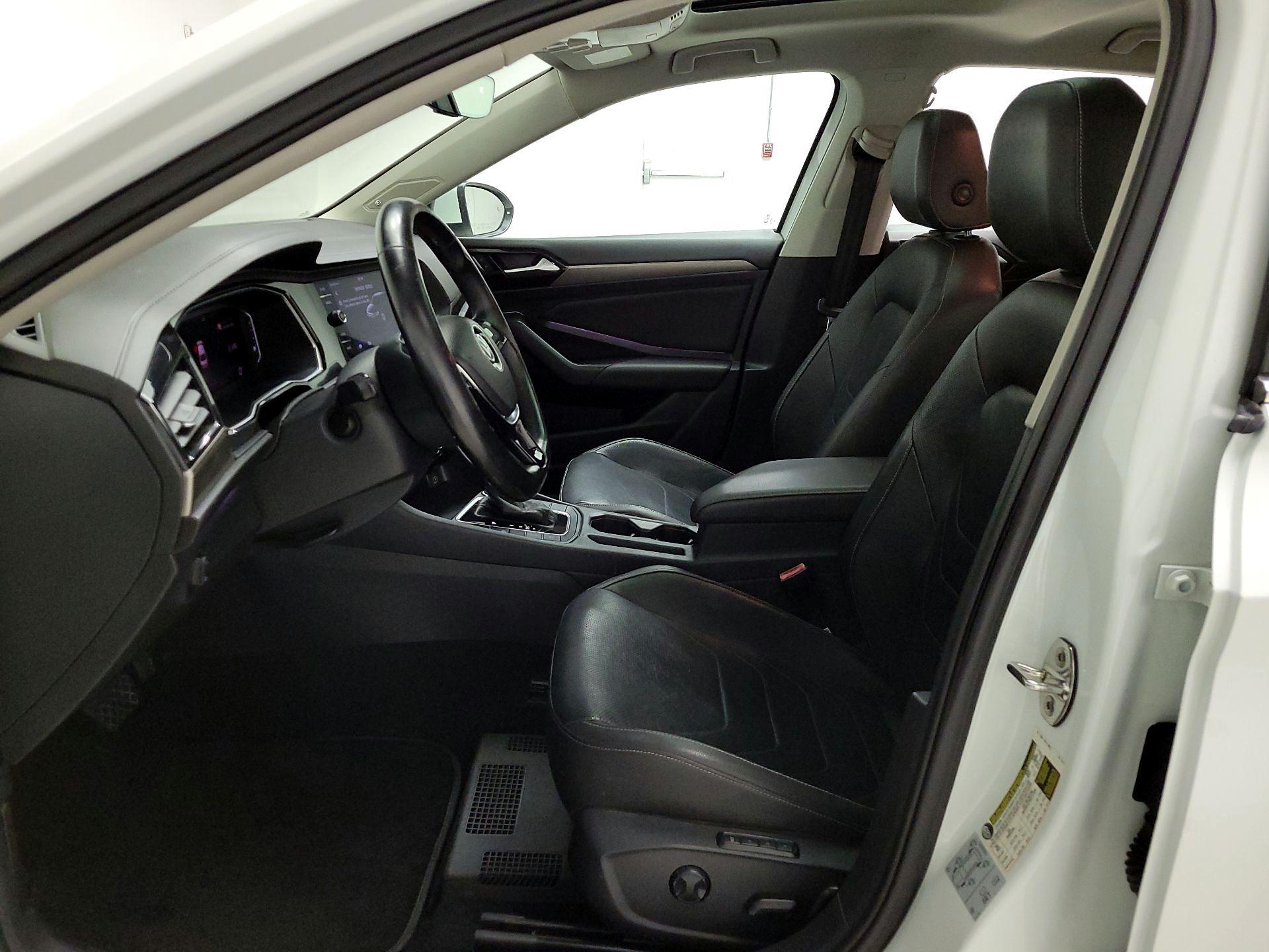 Thumbnail: 2019 Volkswagen Jetta - 11