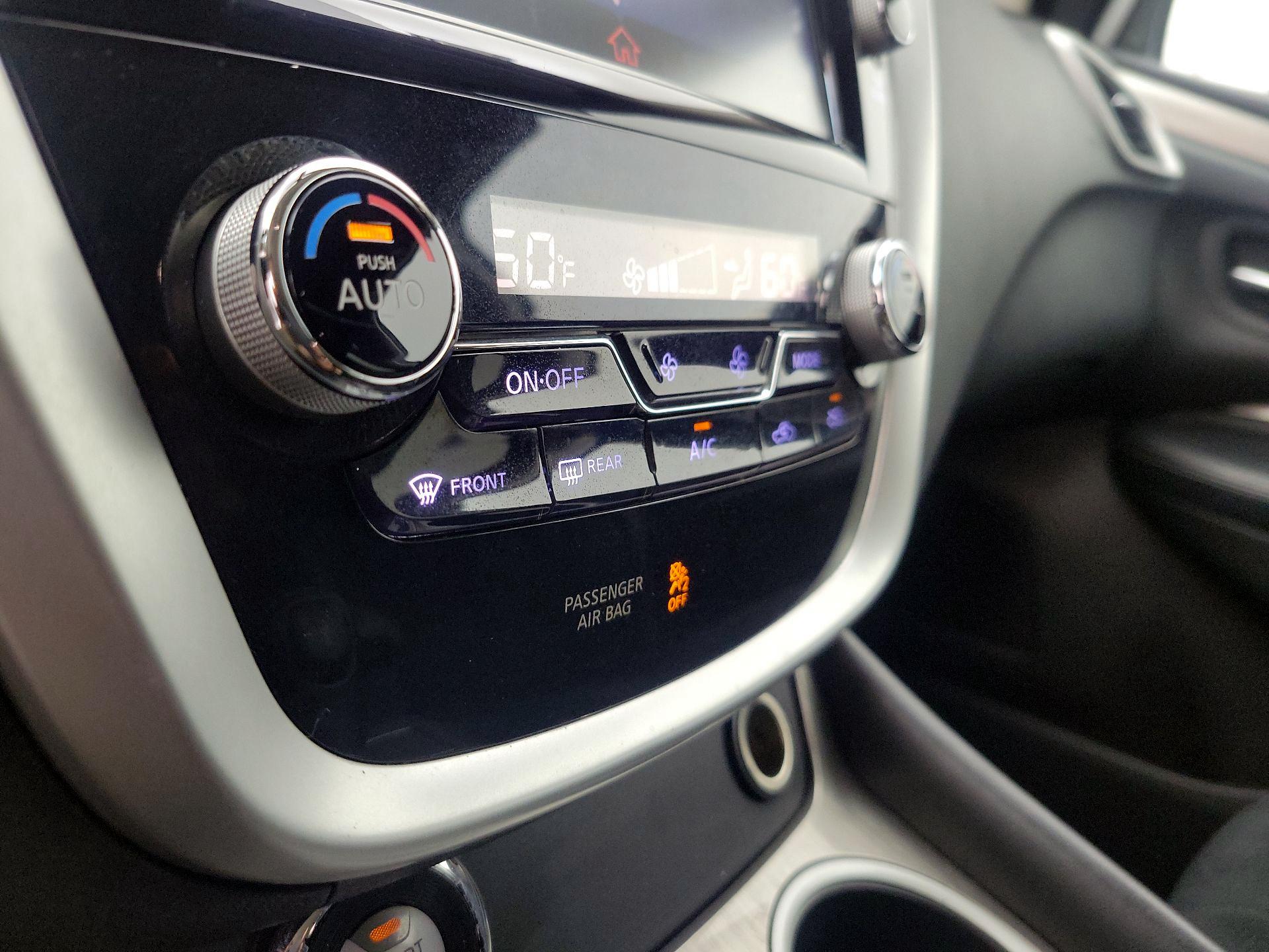 Thumbnail: 2016 Nissan Murano - 16