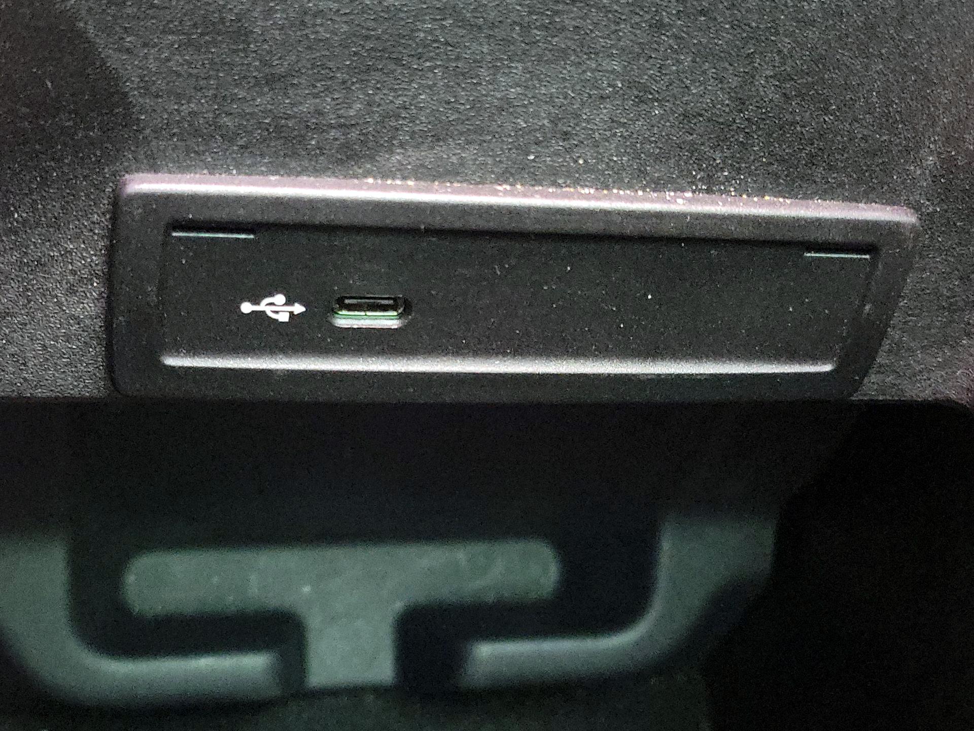 Thumbnail: 2021 Mercedes-Benz GLE - 19