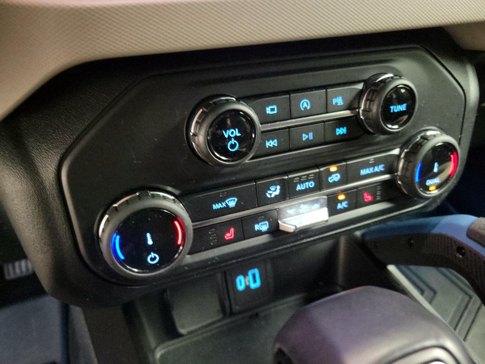 Thumbnail: 2022 Ford Bronco - 17