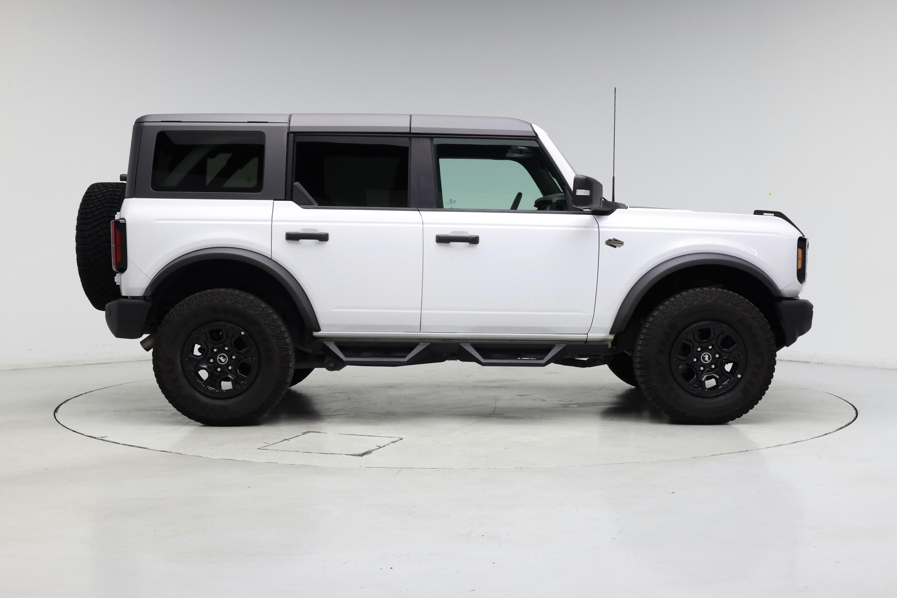 Thumbnail: 2022 Ford Bronco - 7