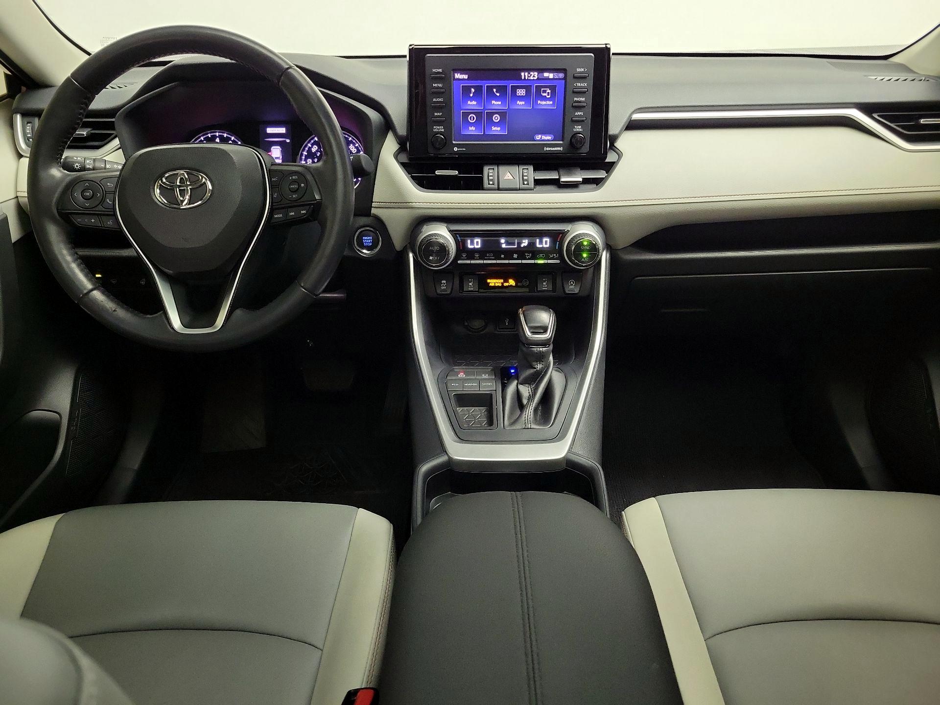 Thumbnail: 2020 Toyota RAV4 - 9