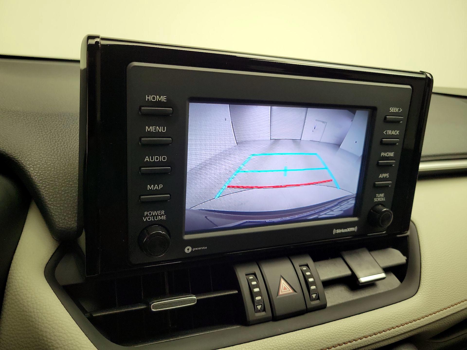 Thumbnail: 2020 Toyota RAV4 - 15