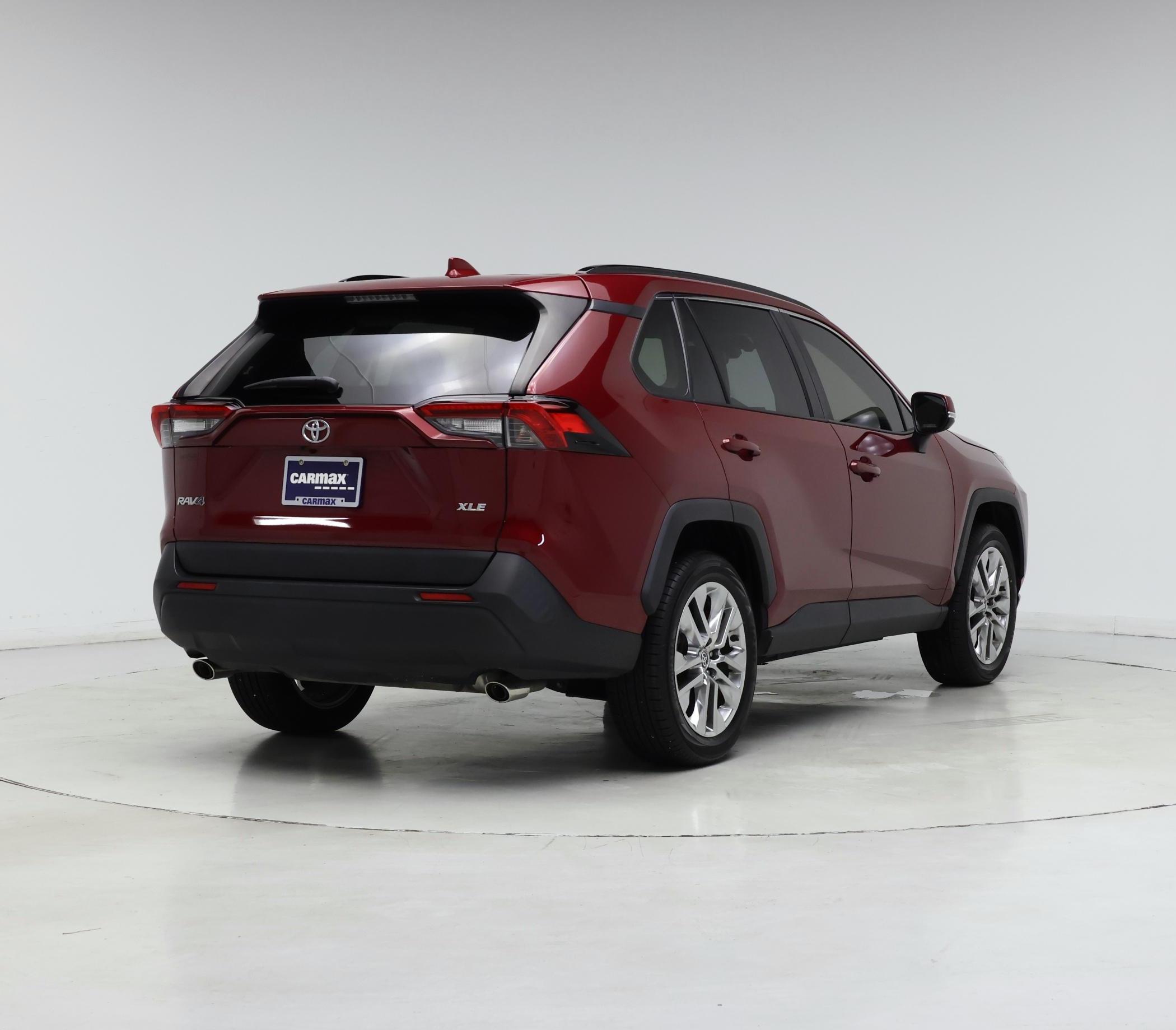 Thumbnail: 2020 Toyota RAV4 - 8