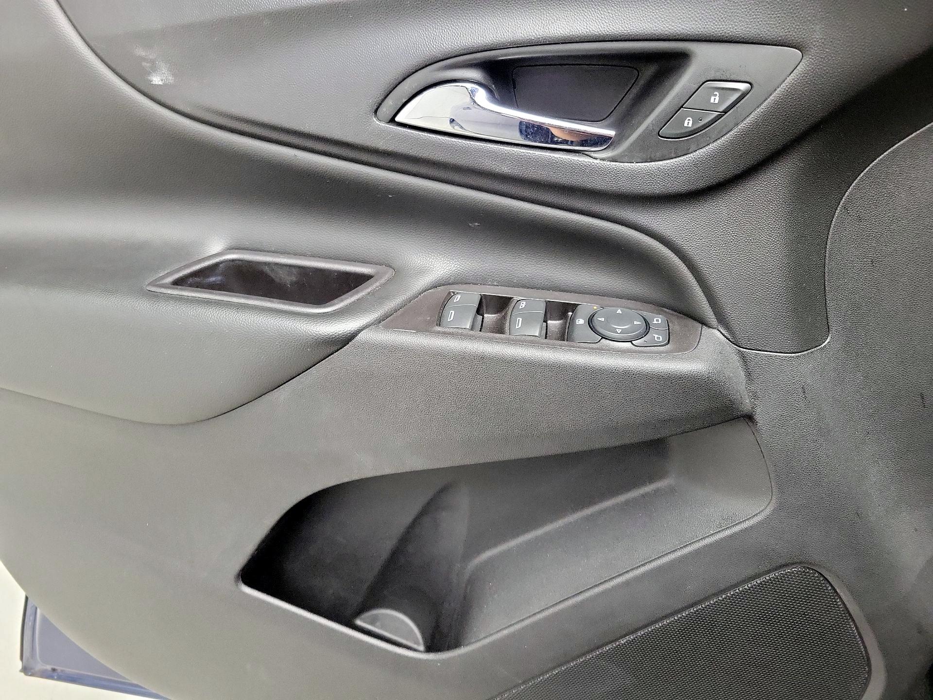 Thumbnail: 2019 Chevrolet Equinox - 12