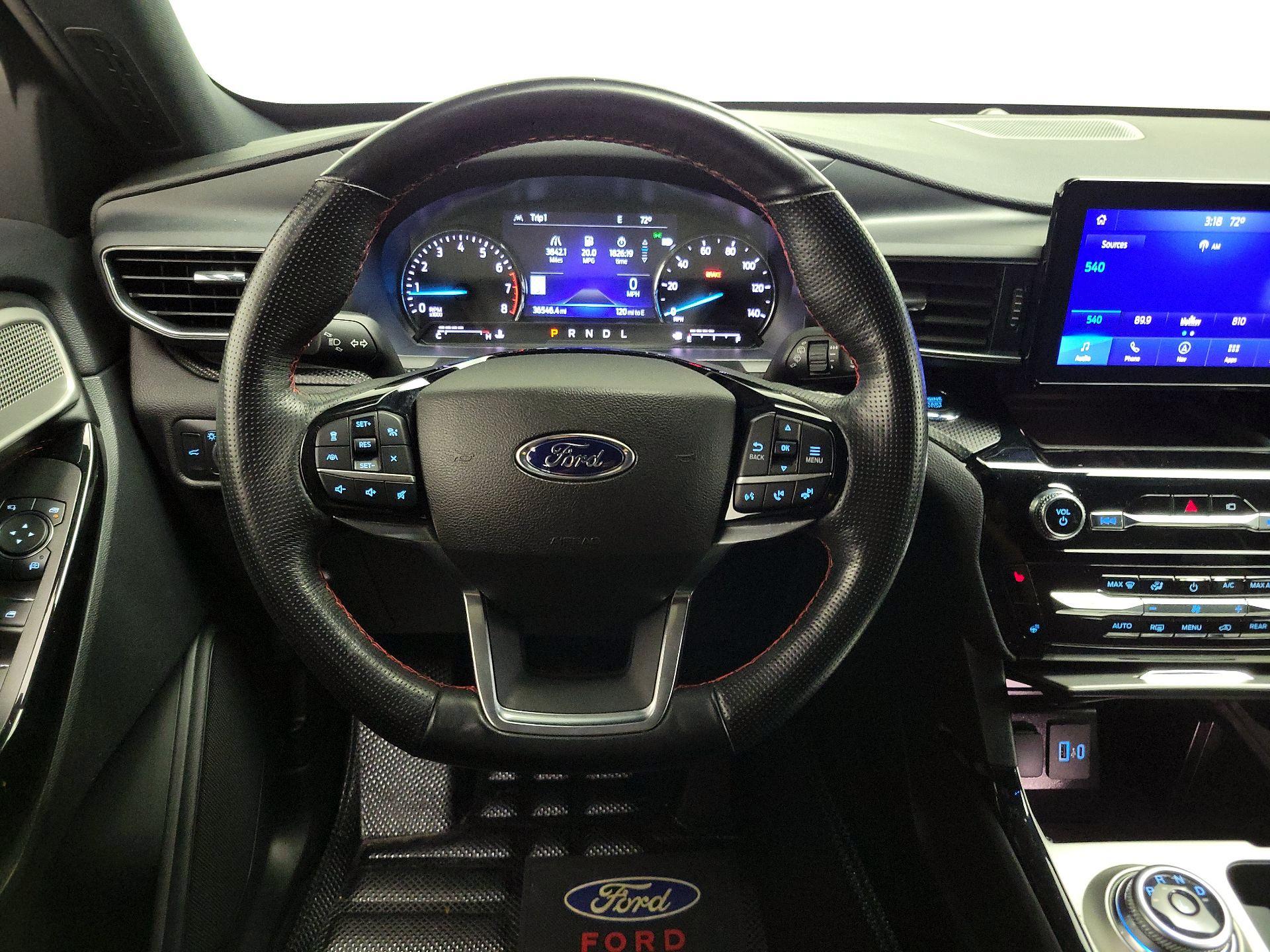 Thumbnail: 2022 Ford Explorer - 10