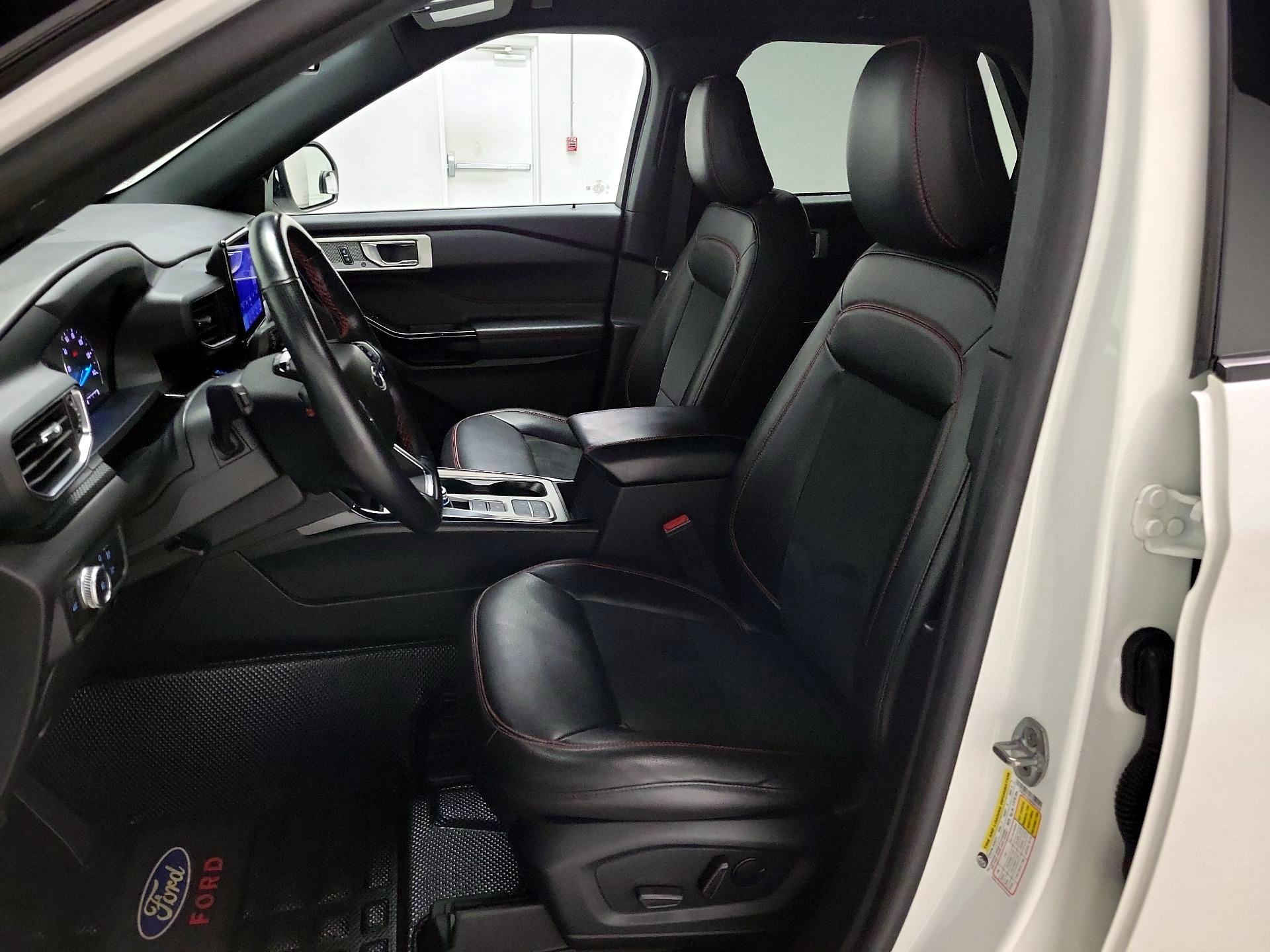 Thumbnail: 2022 Ford Explorer - 11