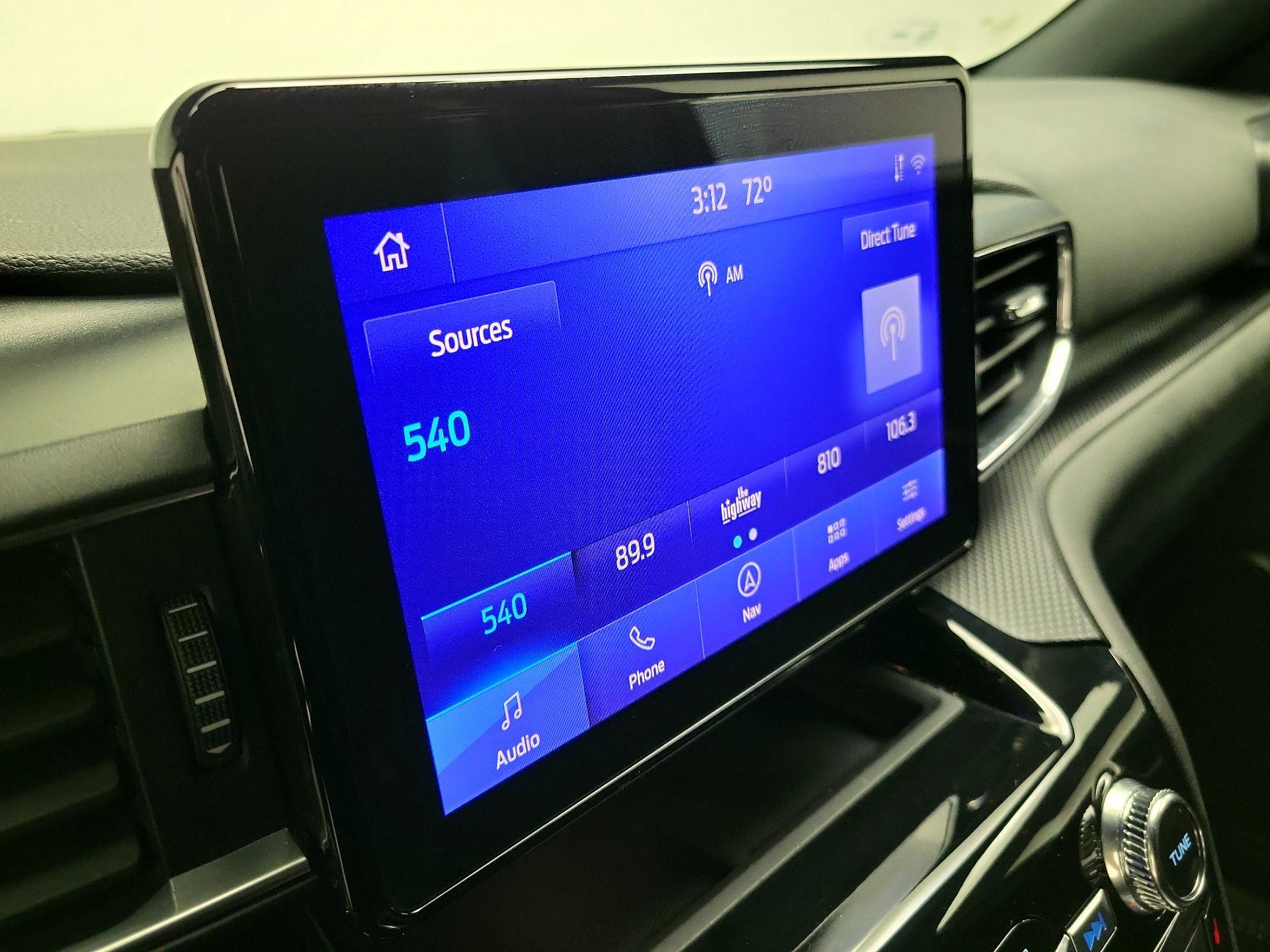 Thumbnail: 2022 Ford Explorer - 15