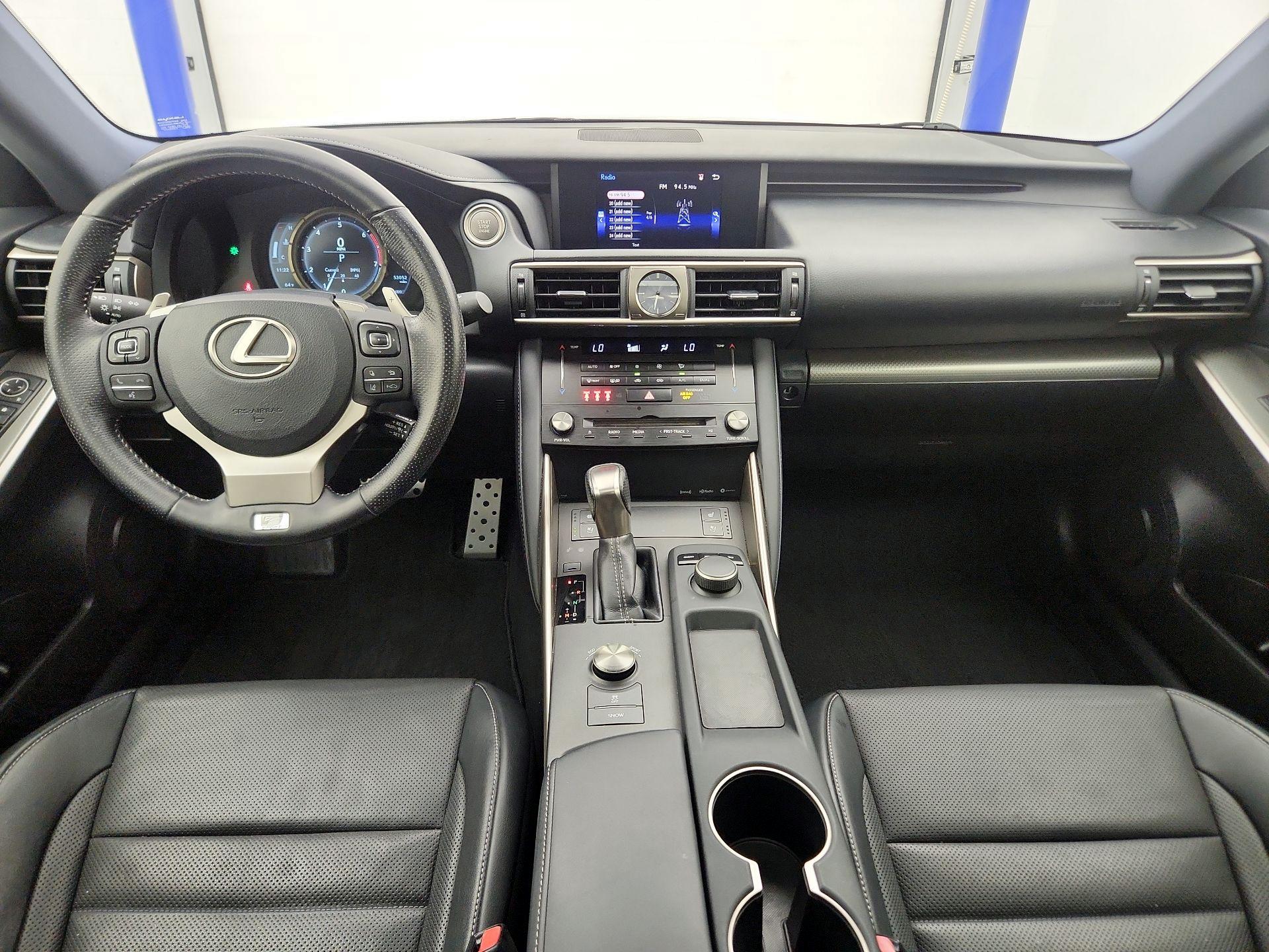 Thumbnail: 2017 Lexus IS - 9