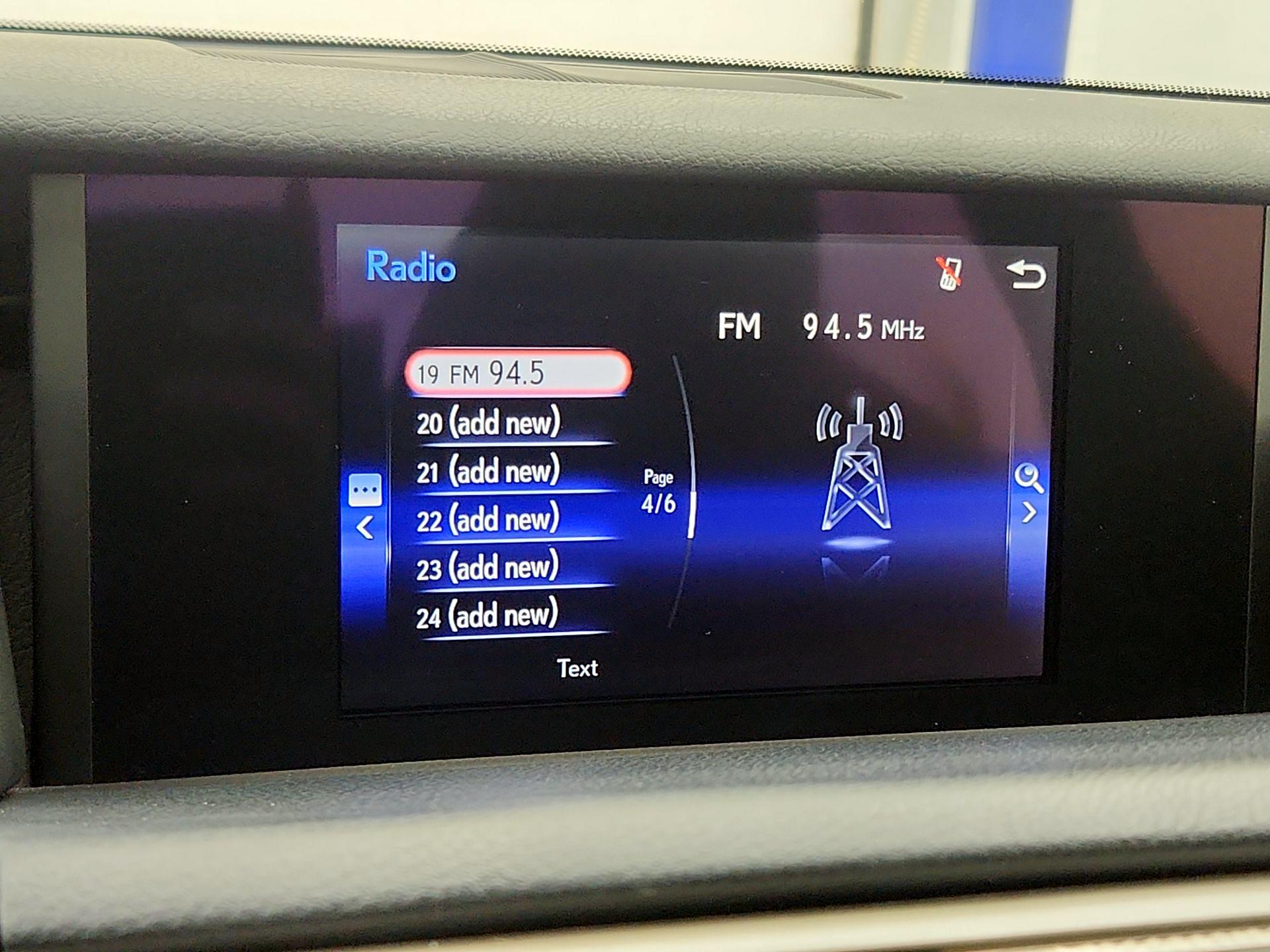 Thumbnail: 2017 Lexus IS - 15