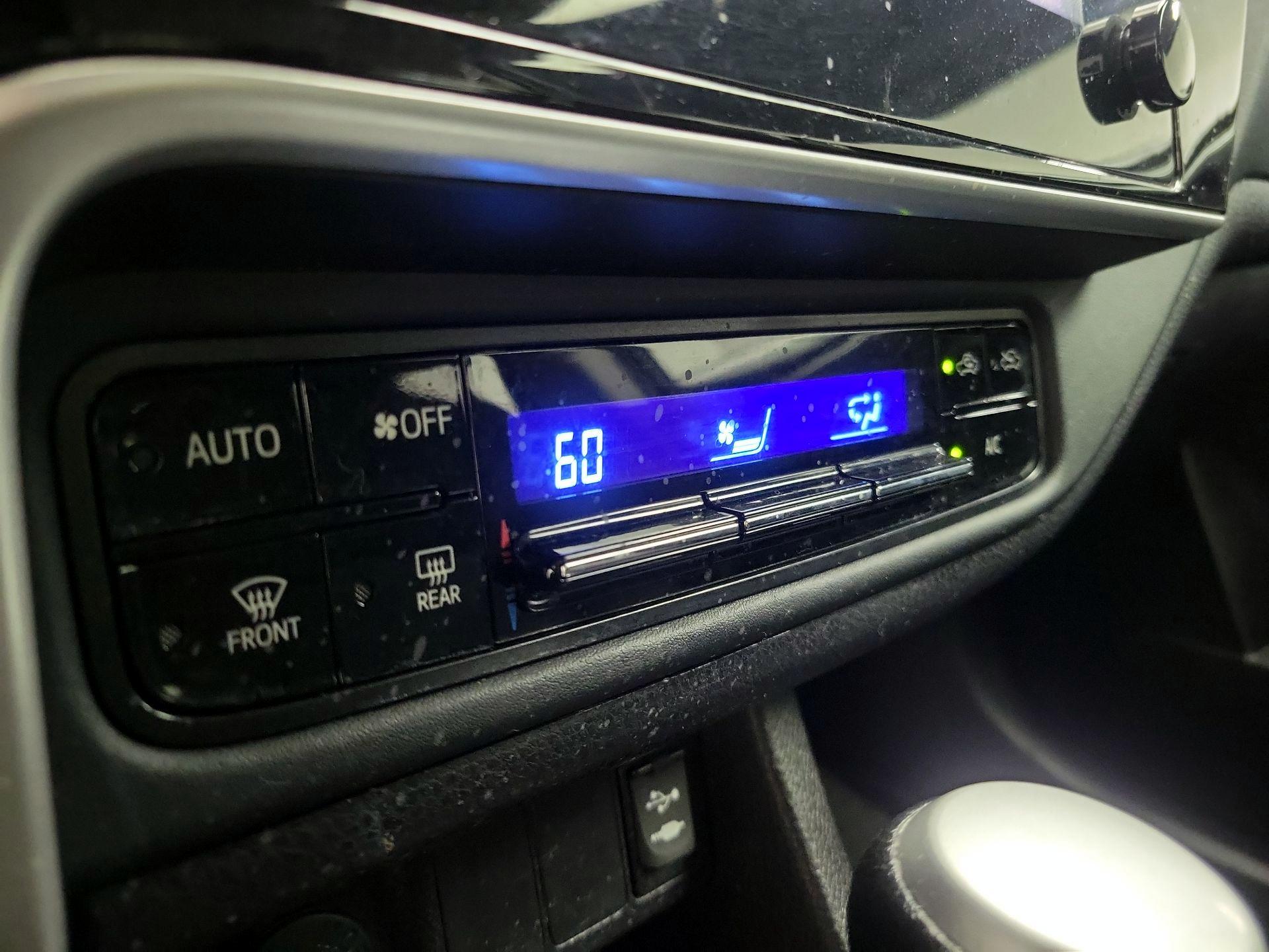 Thumbnail: 2019 Toyota Corolla - 16