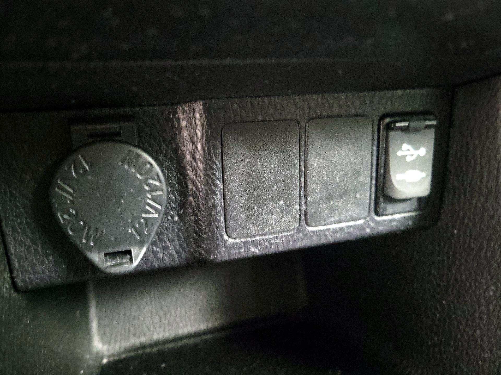 Thumbnail: 2019 Toyota Corolla - 18