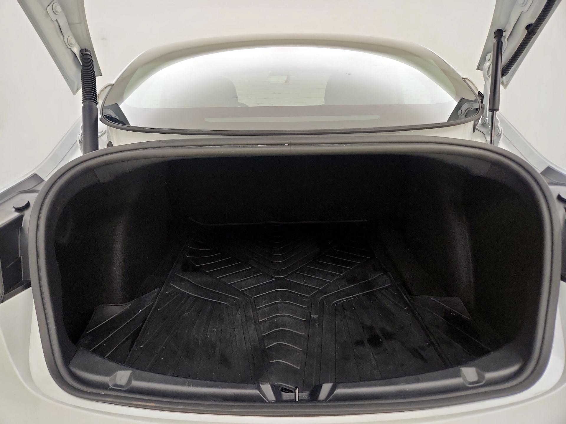 Thumbnail: 2021 Tesla Model 3 - 20