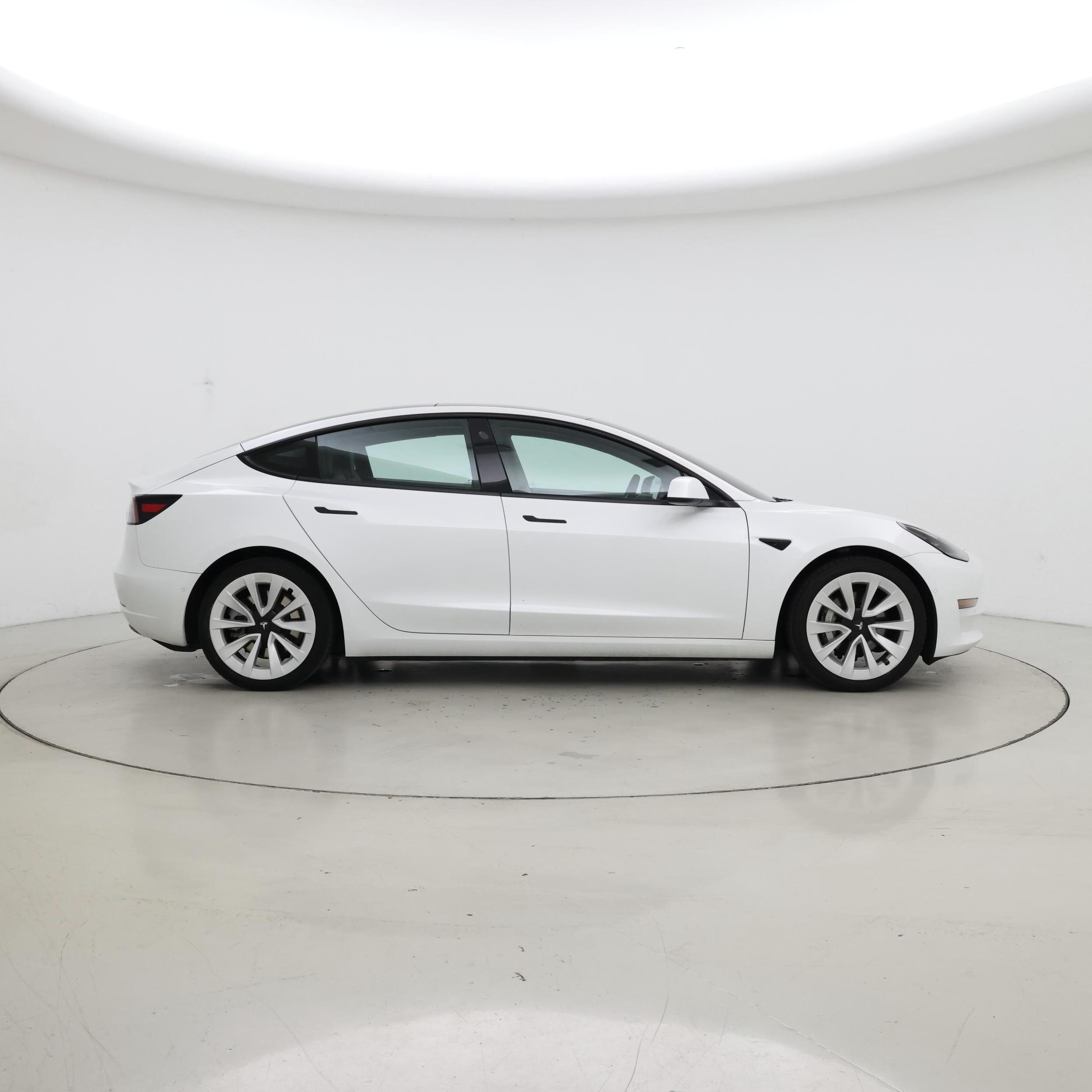 Thumbnail: 2021 Tesla Model 3 - 7