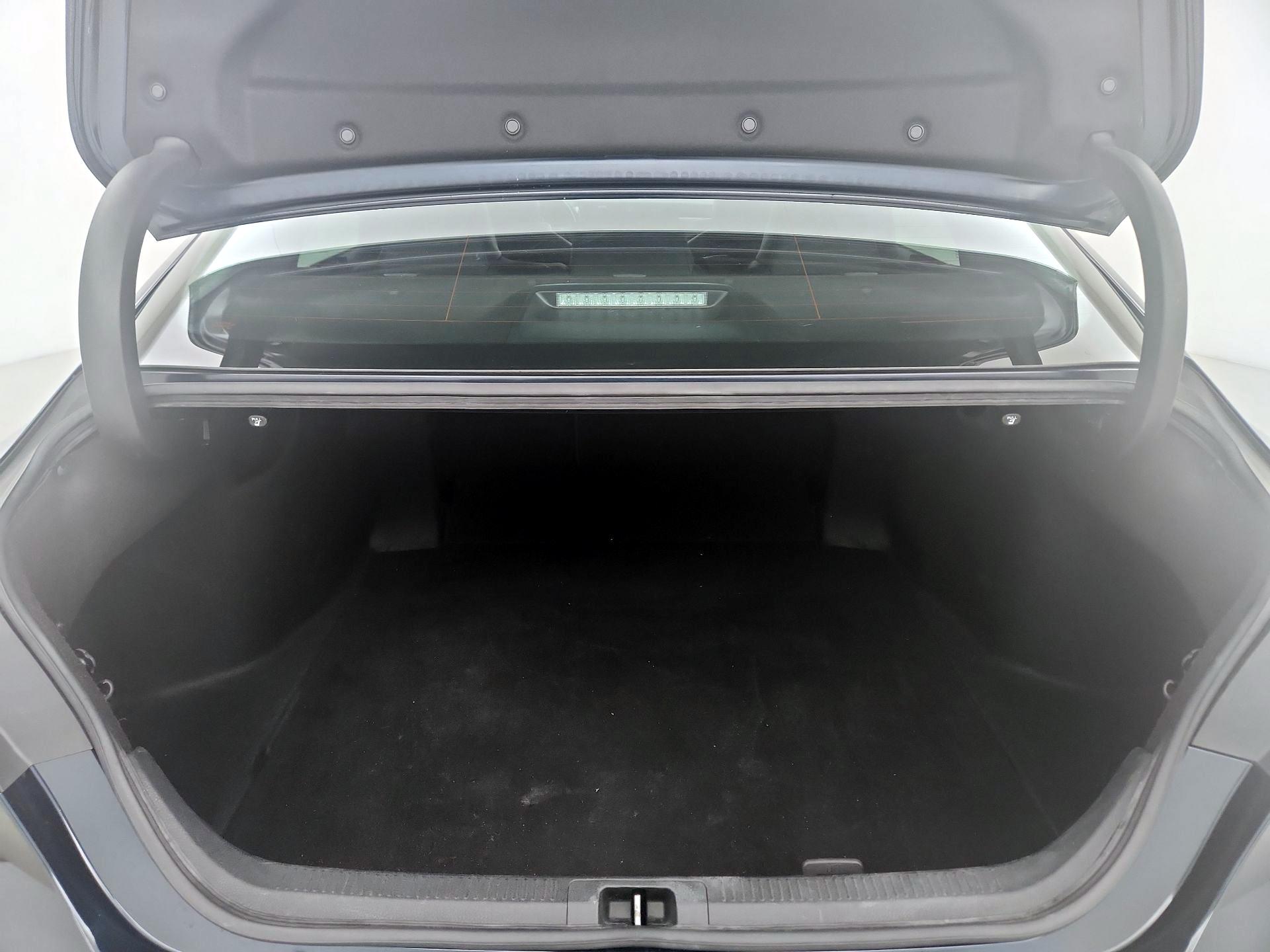 Thumbnail: 2020 Toyota Camry - 20