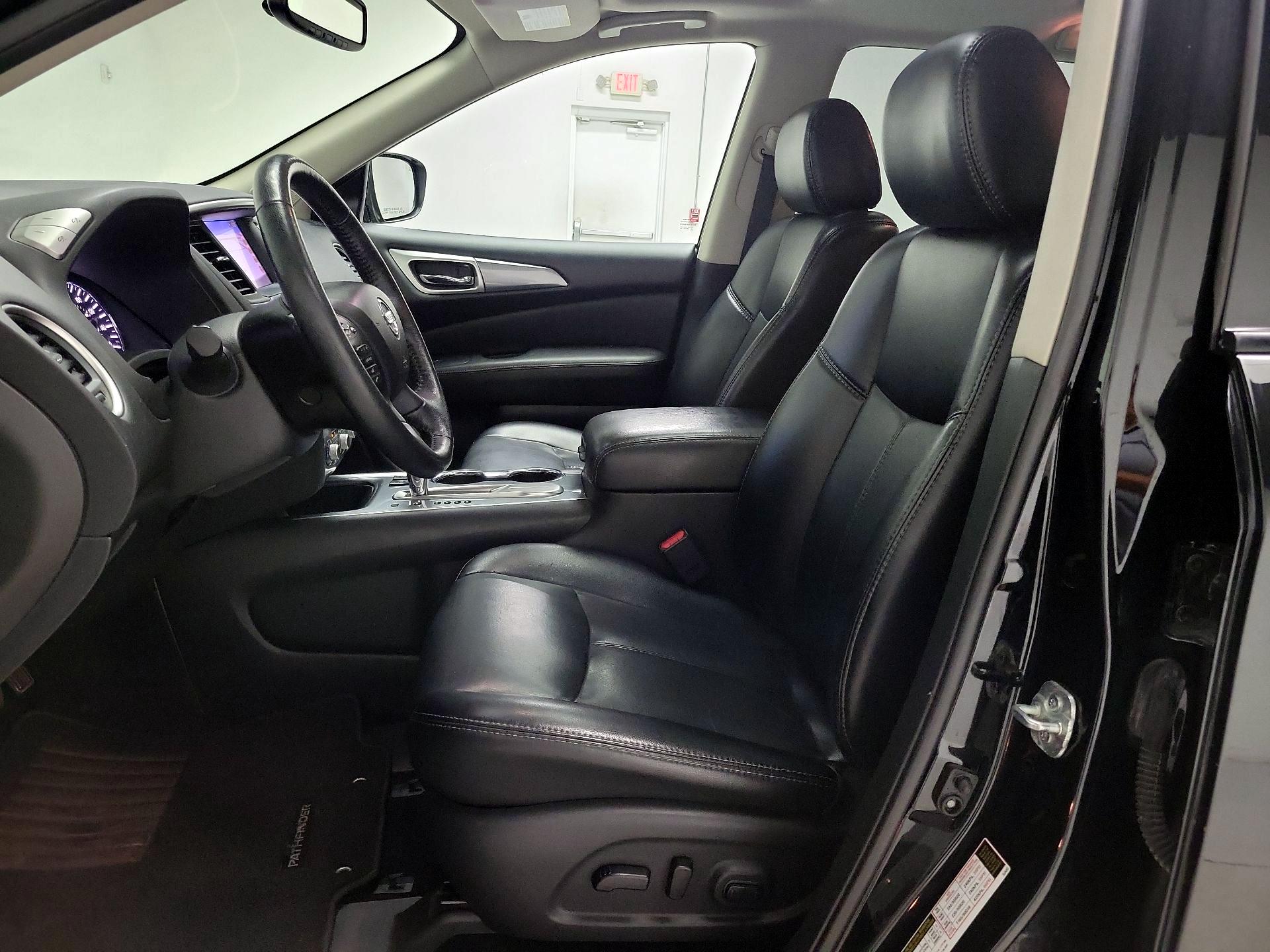 Thumbnail: 2018 Nissan Pathfinder - 11