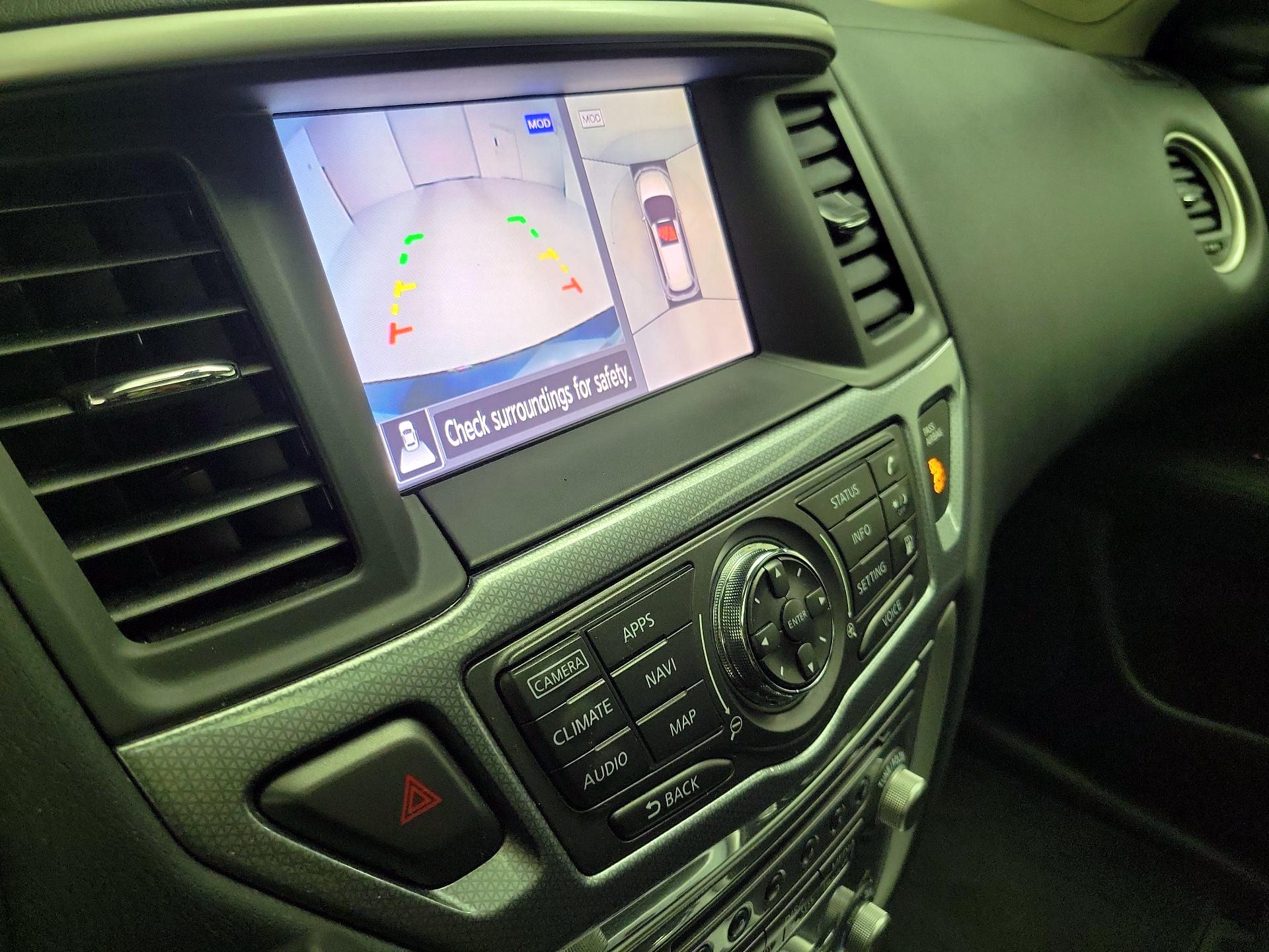 Thumbnail: 2018 Nissan Pathfinder - 15