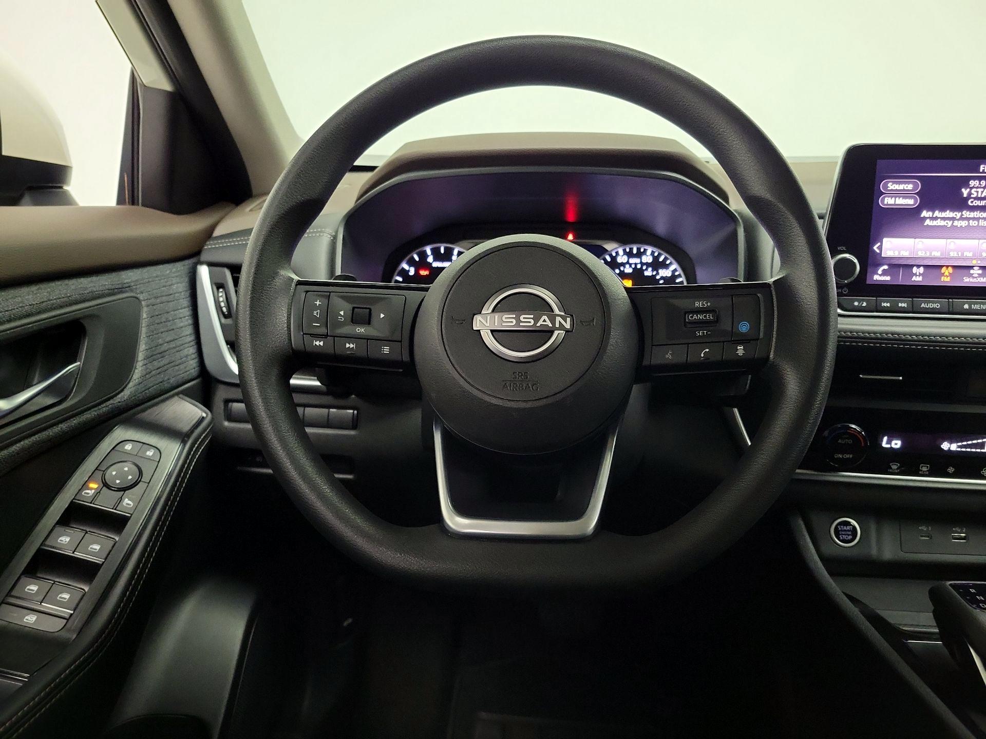 Thumbnail: 2023 Nissan Rogue - 10