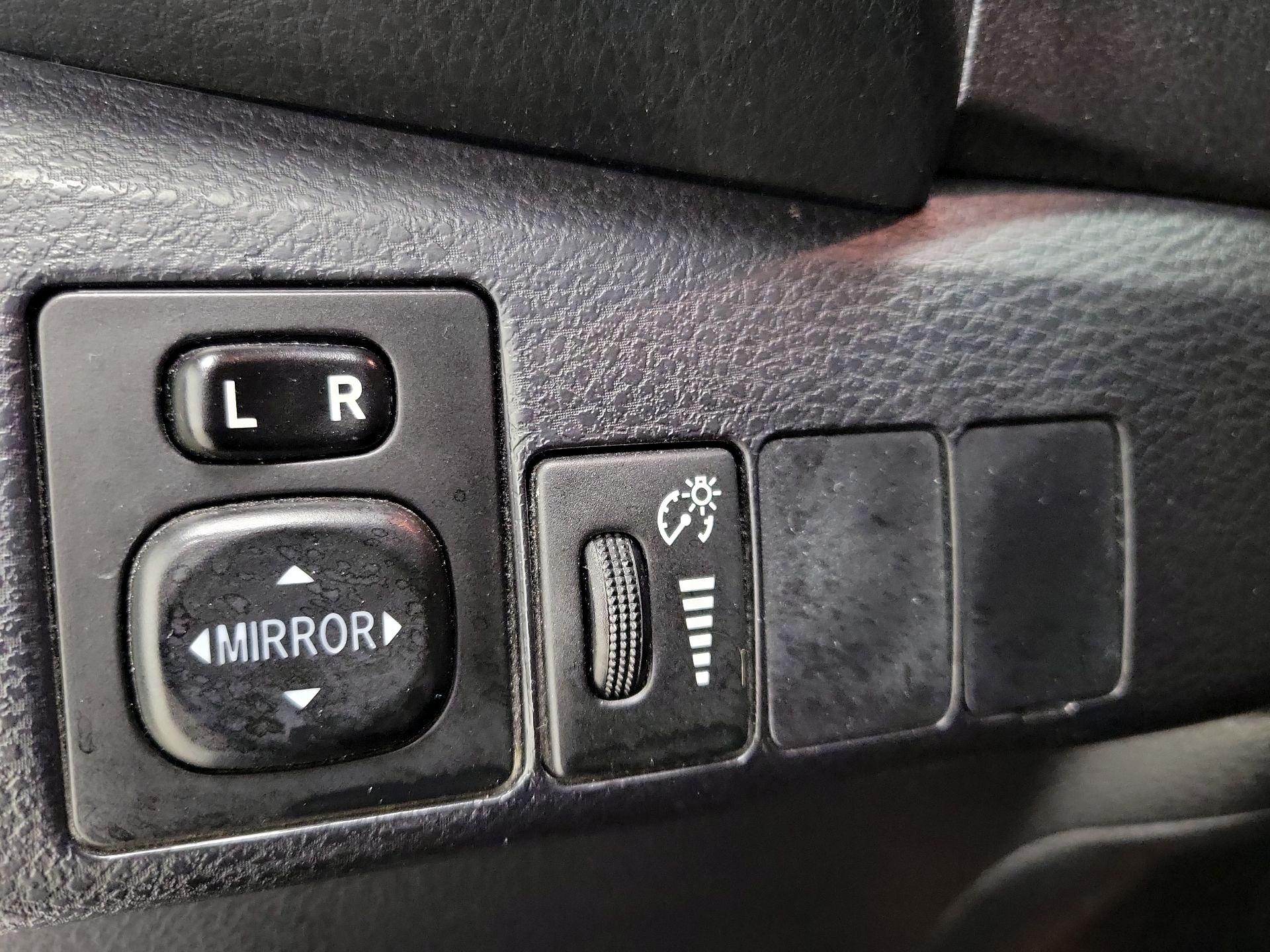 Thumbnail: 2016 Toyota Corolla - 13