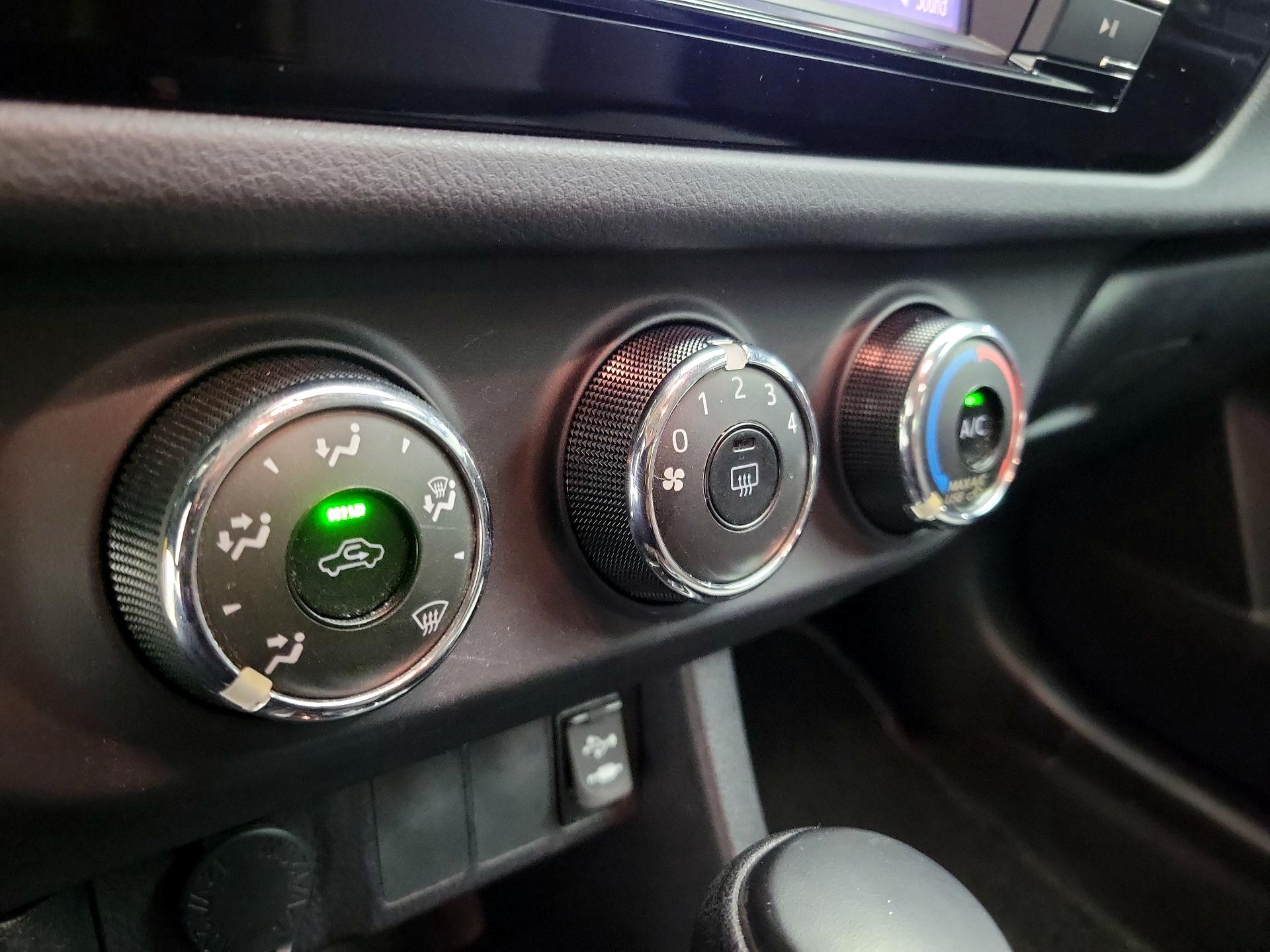 Thumbnail: 2016 Toyota Corolla - 15