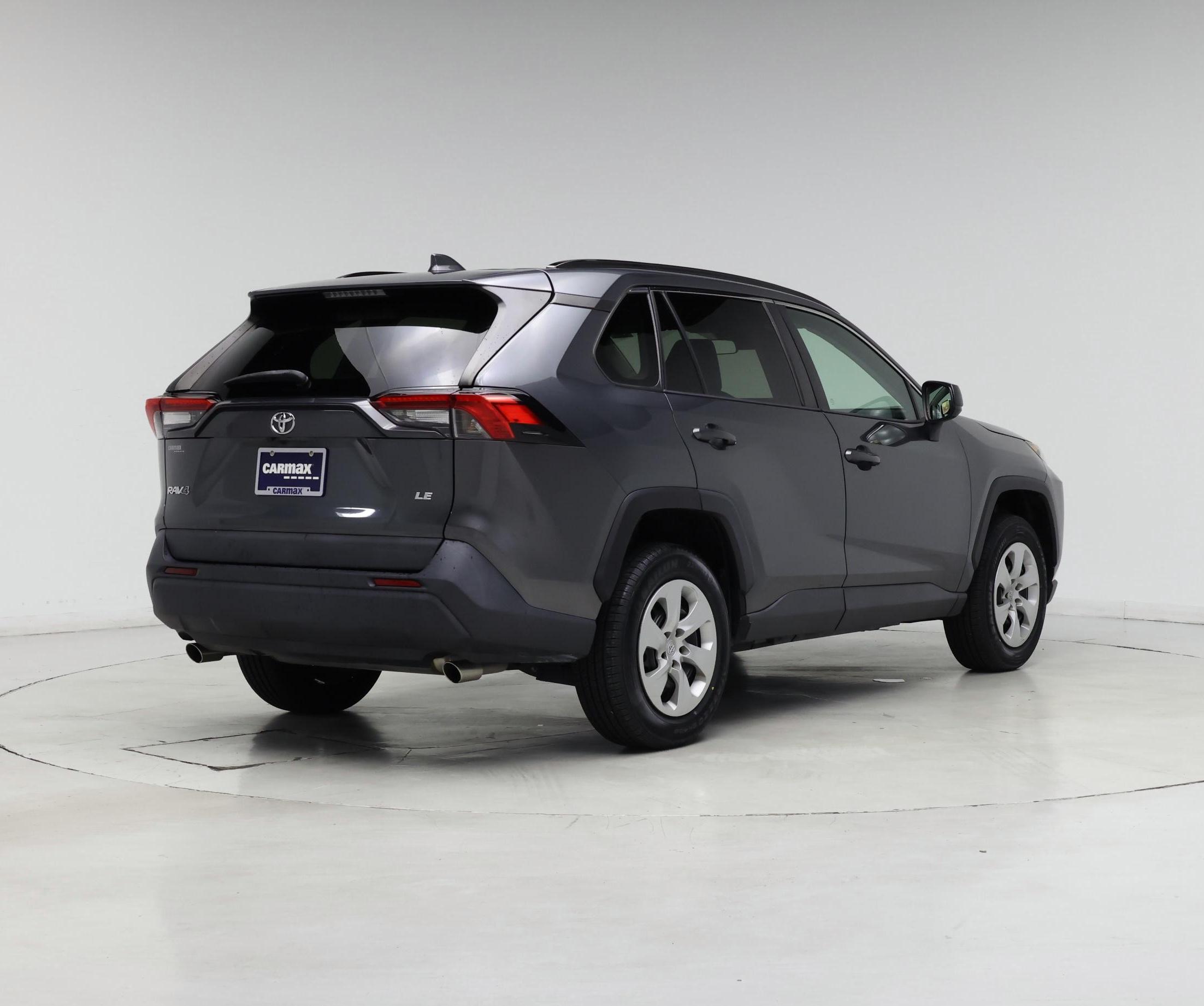 Thumbnail: 2021 Toyota RAV4 - 8