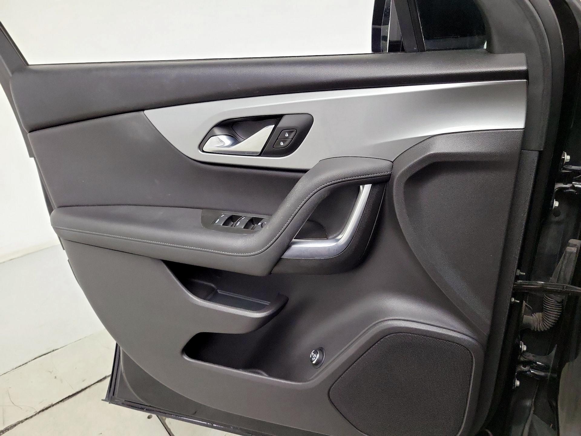 Thumbnail: 2019 Chevrolet Blazer - 12