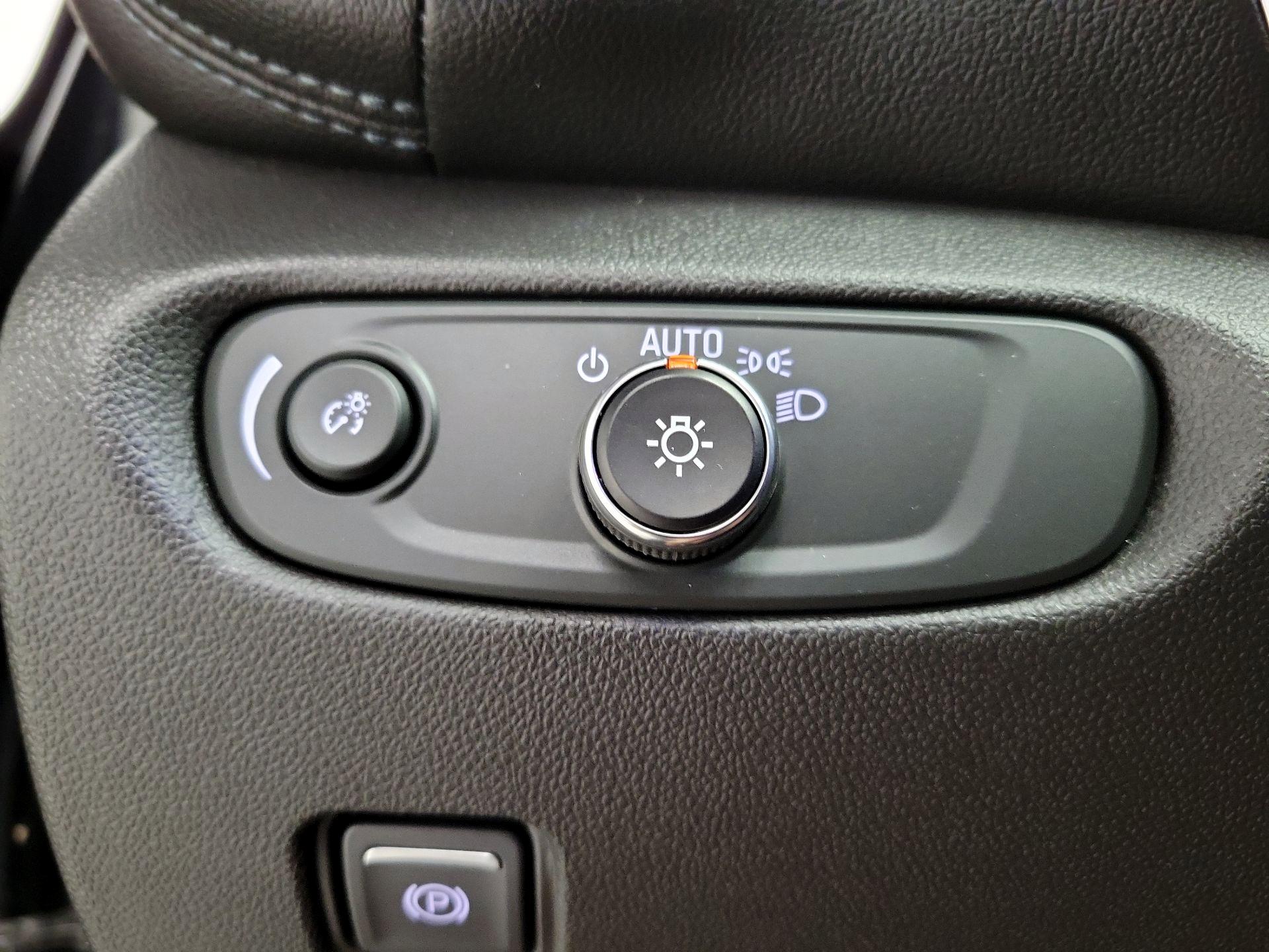 Thumbnail: 2019 Chevrolet Blazer - 13