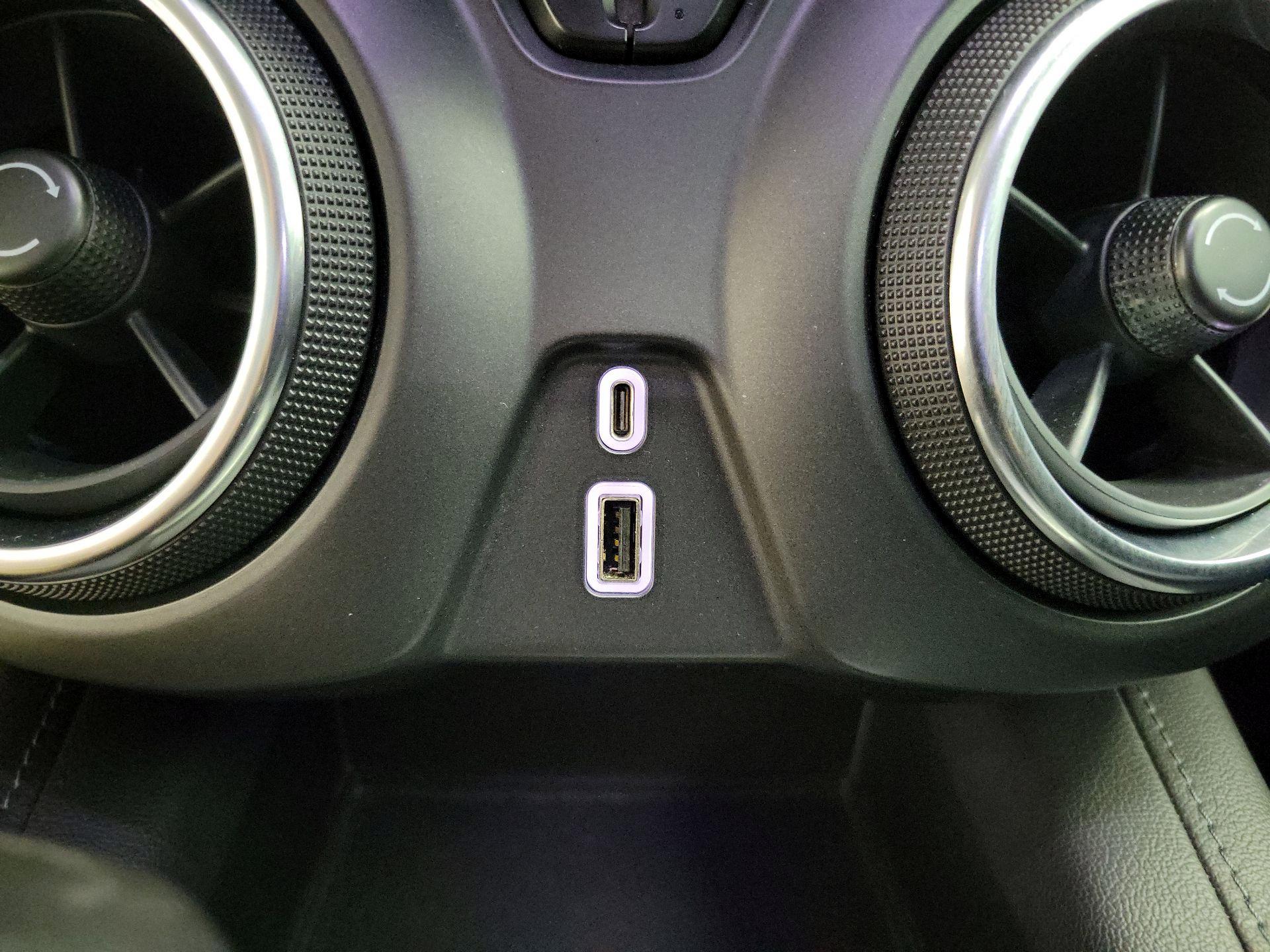 Thumbnail: 2019 Chevrolet Blazer - 19