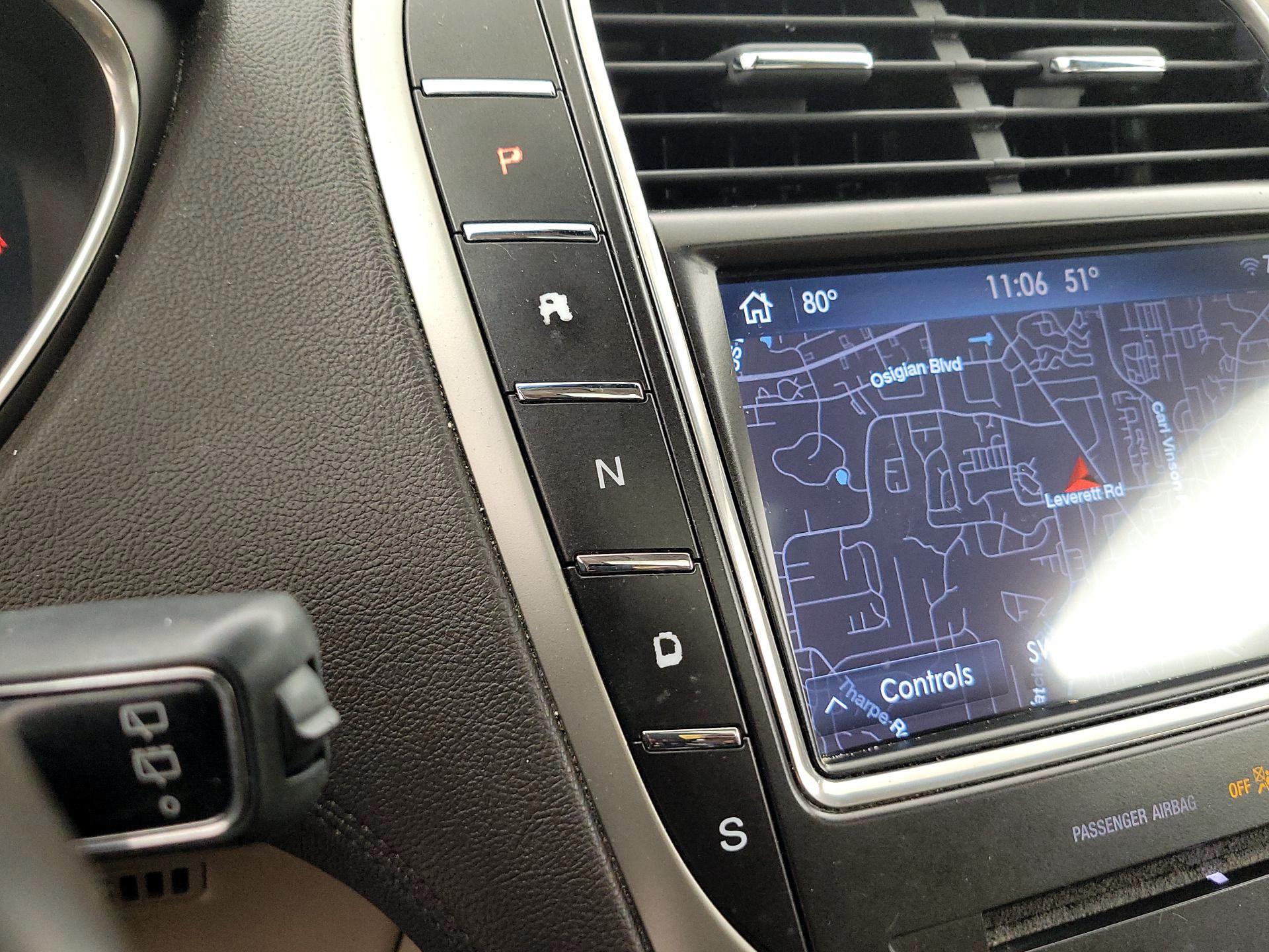 Thumbnail: 2019 Lincoln Nautilus - 18