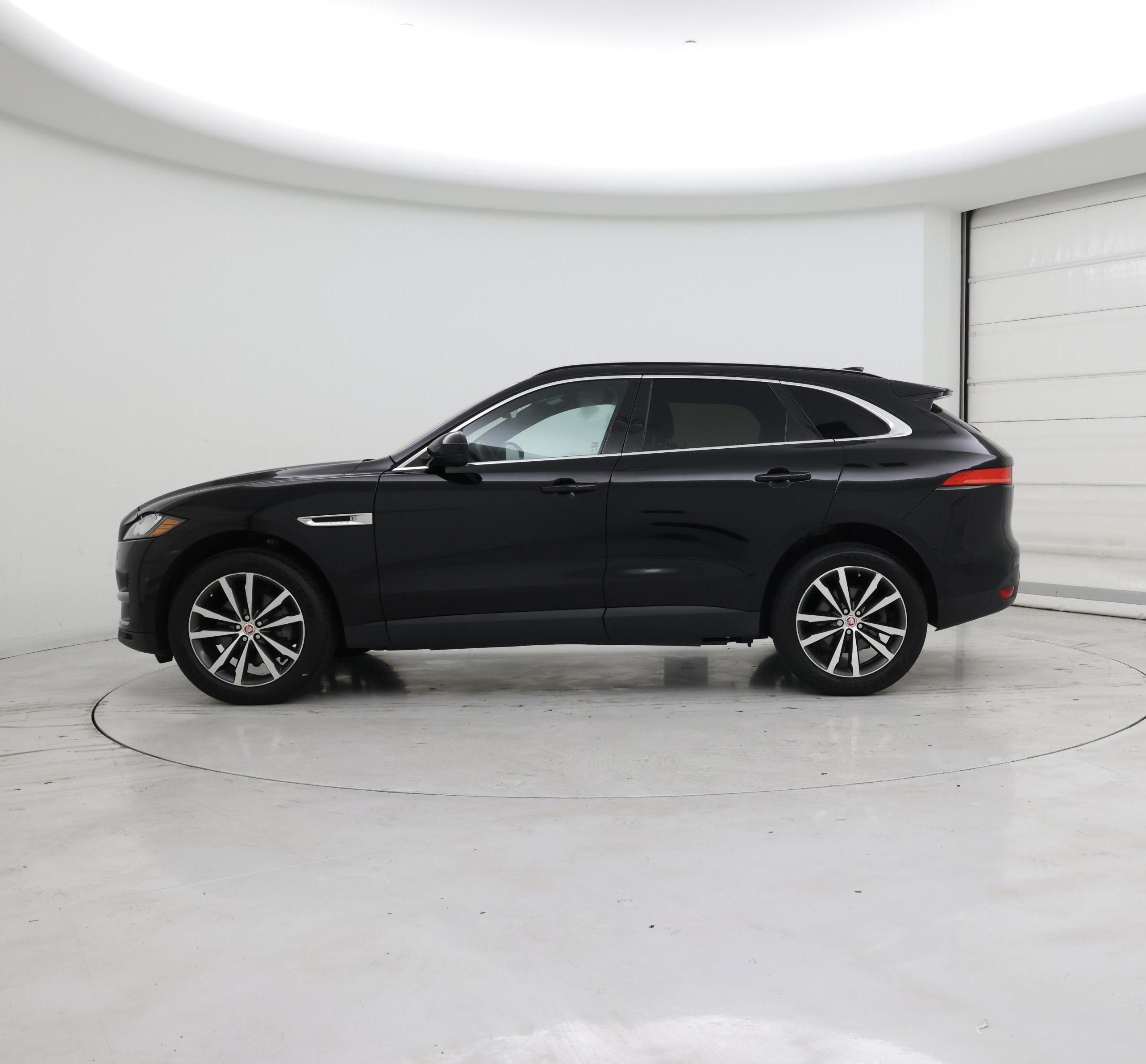 Thumbnail: 2019 Jaguar F-Pace - 3