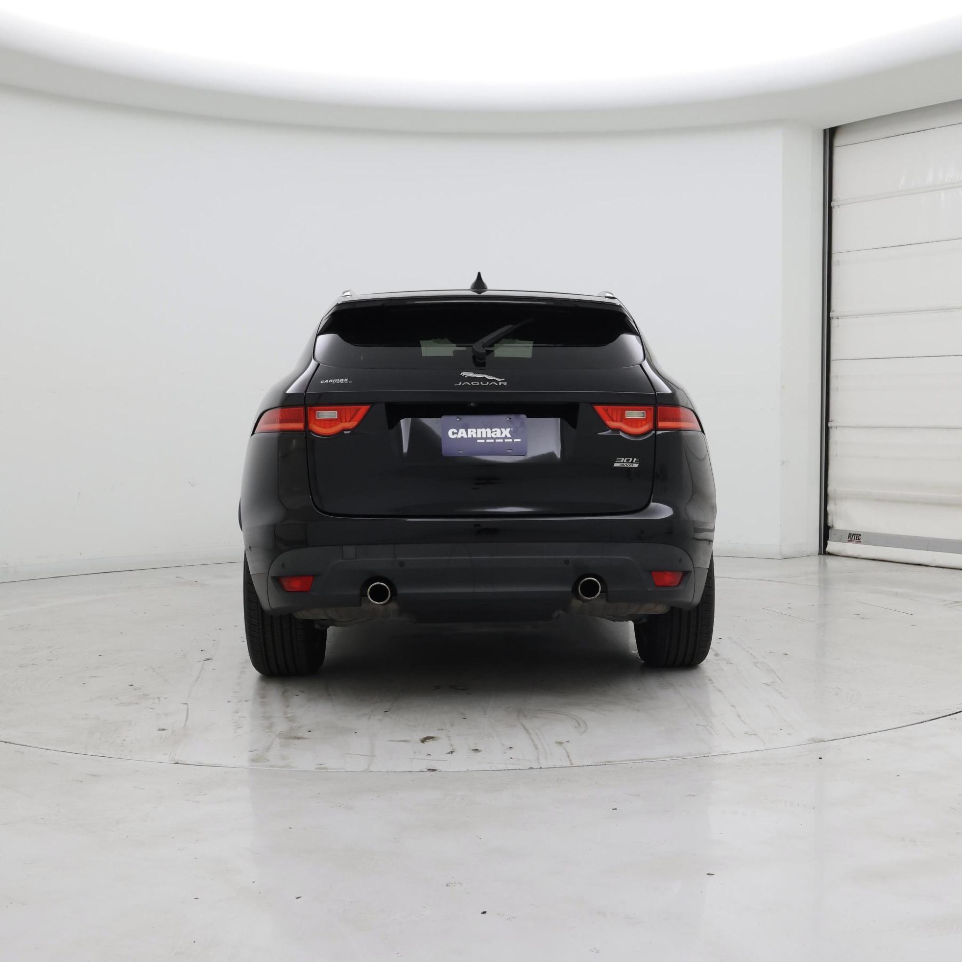 Thumbnail: 2019 Jaguar F-Pace - 6