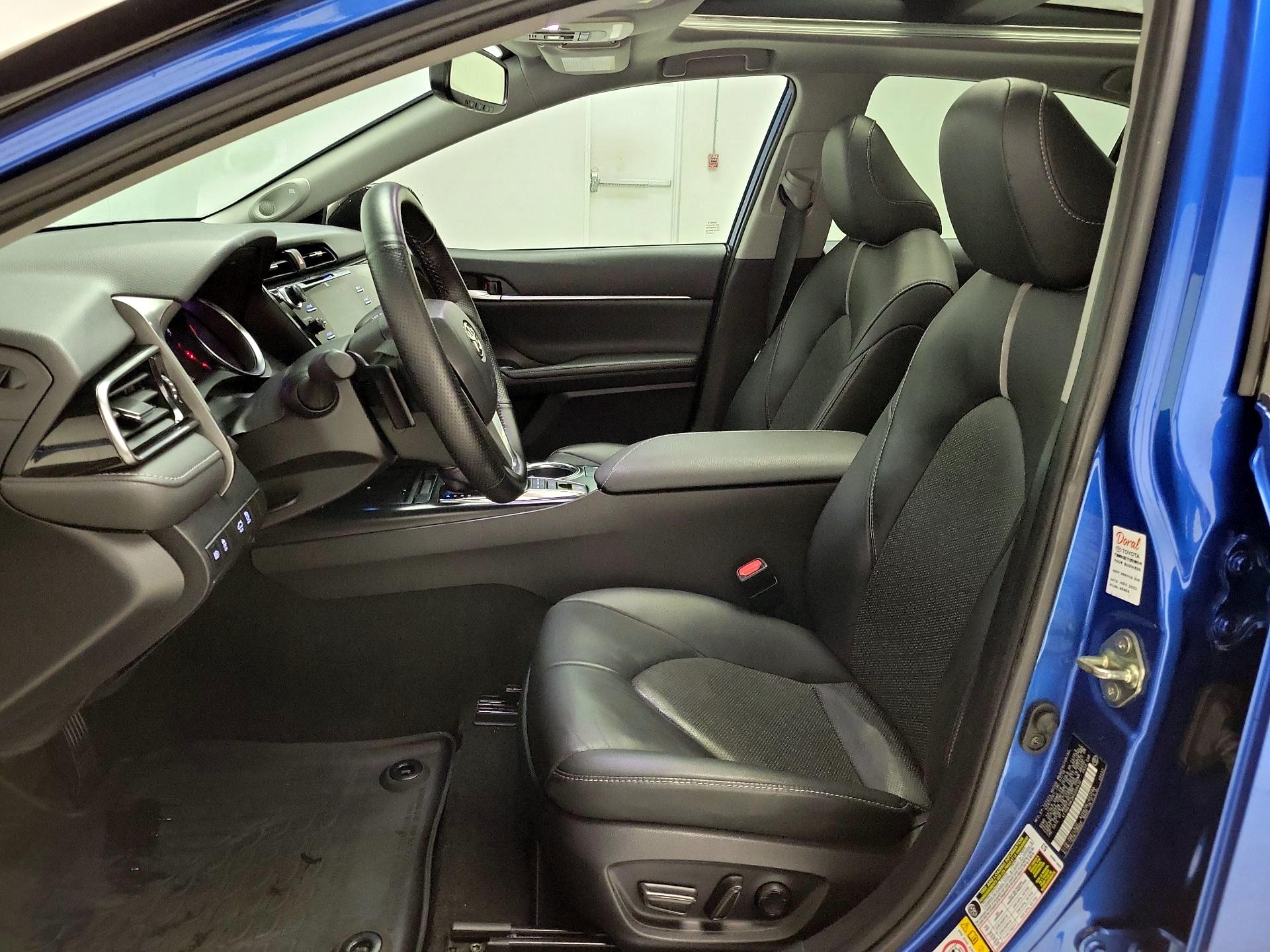 Thumbnail: 2019 Toyota Camry - 11