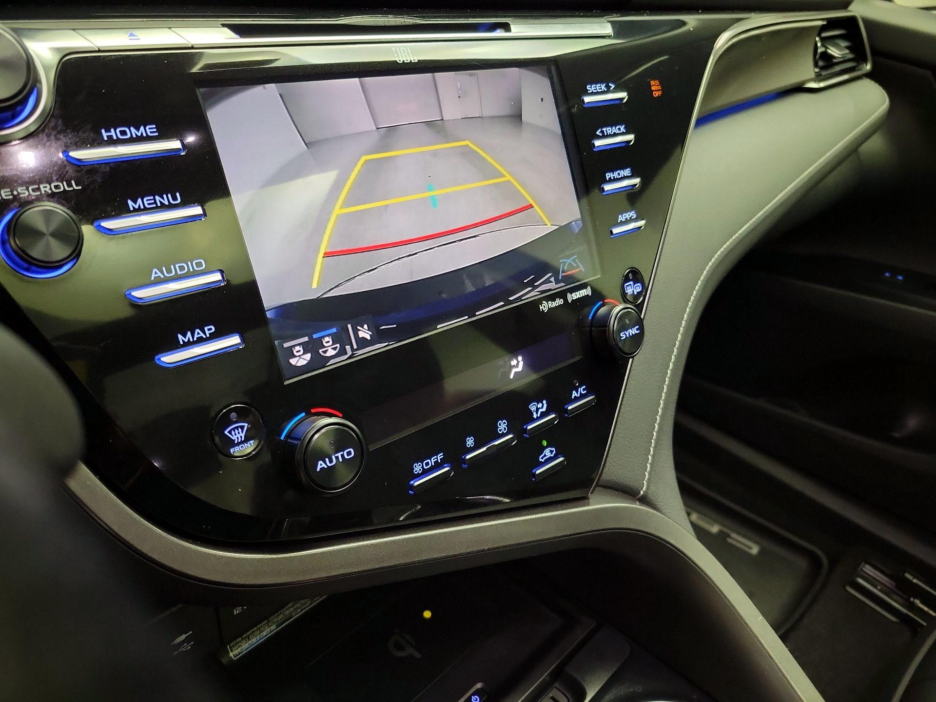 Thumbnail: 2019 Toyota Camry - 14