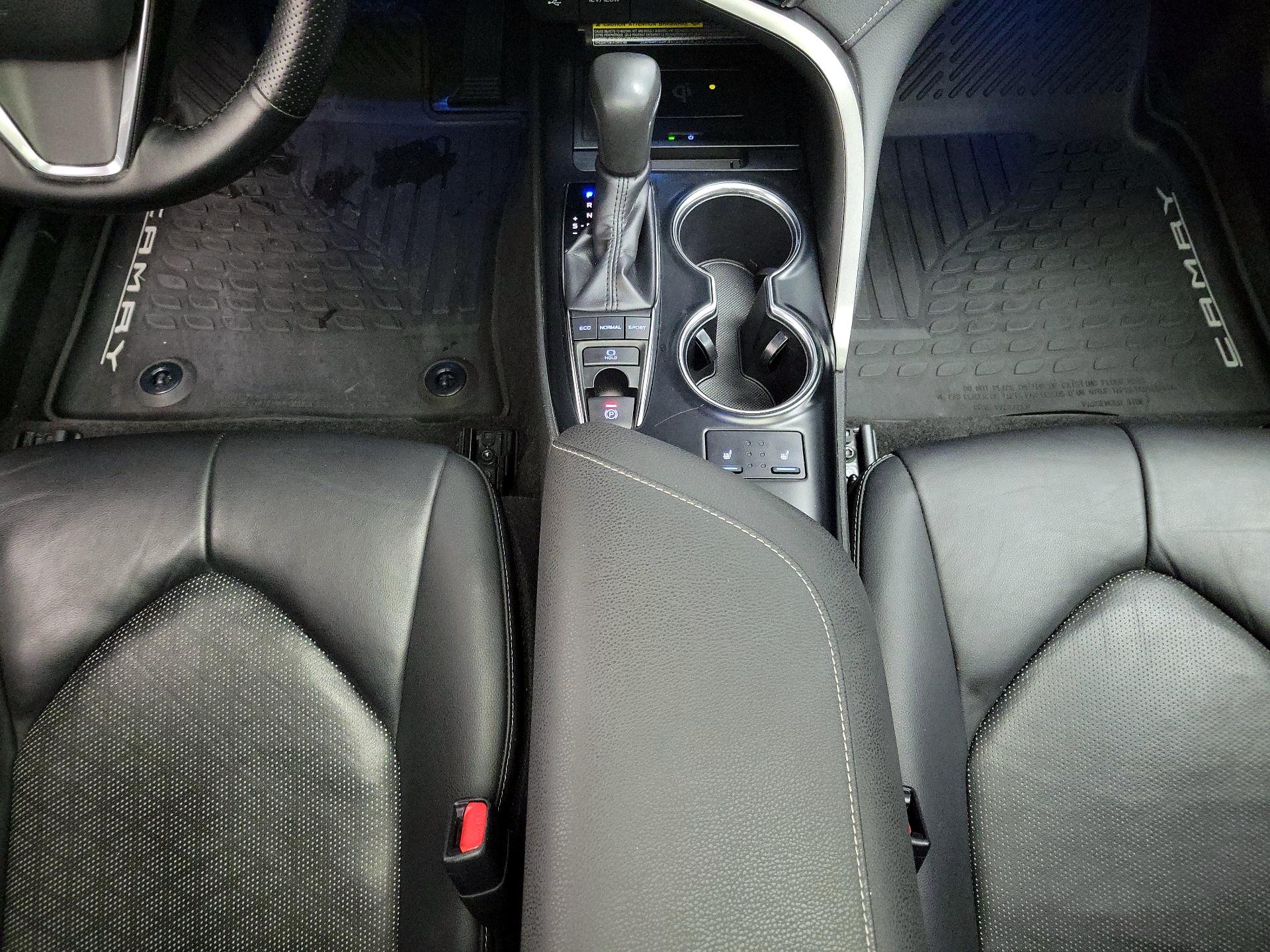 Thumbnail: 2019 Toyota Camry - 17