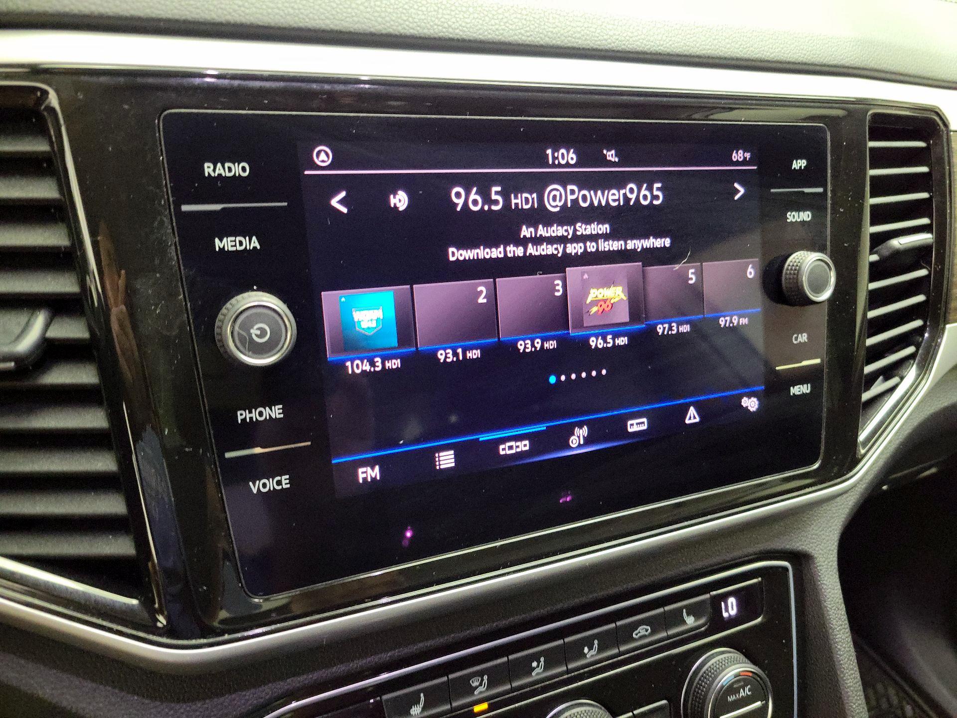 Thumbnail: 2022 Volkswagen Atlas - 16