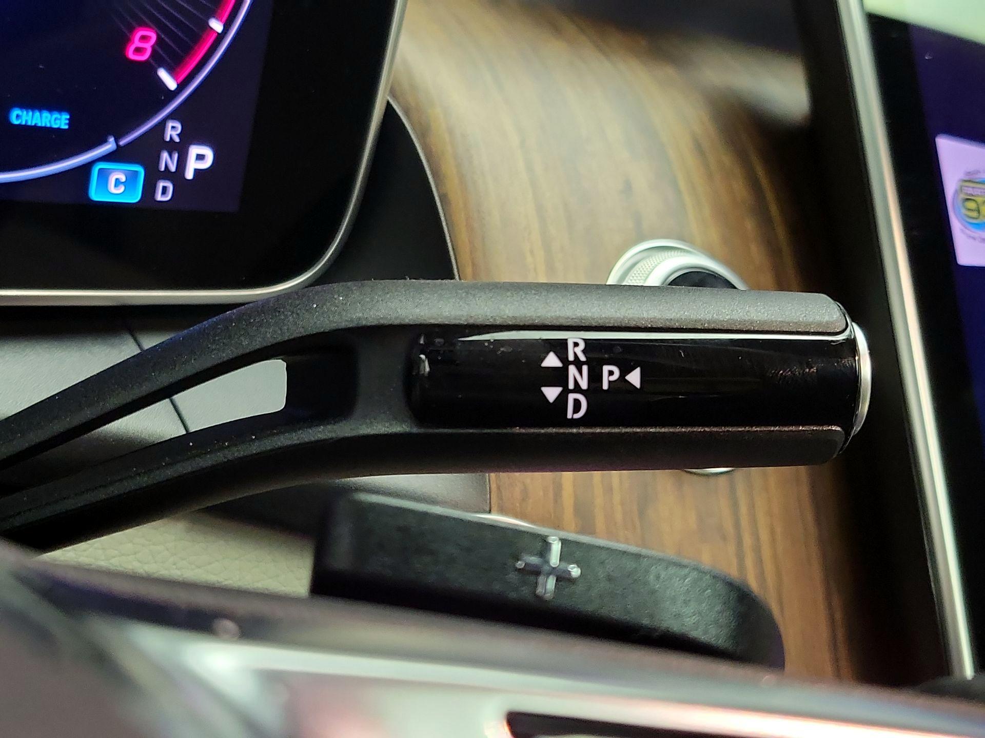 Thumbnail: 2025 Mercedes-Benz GLC - 18