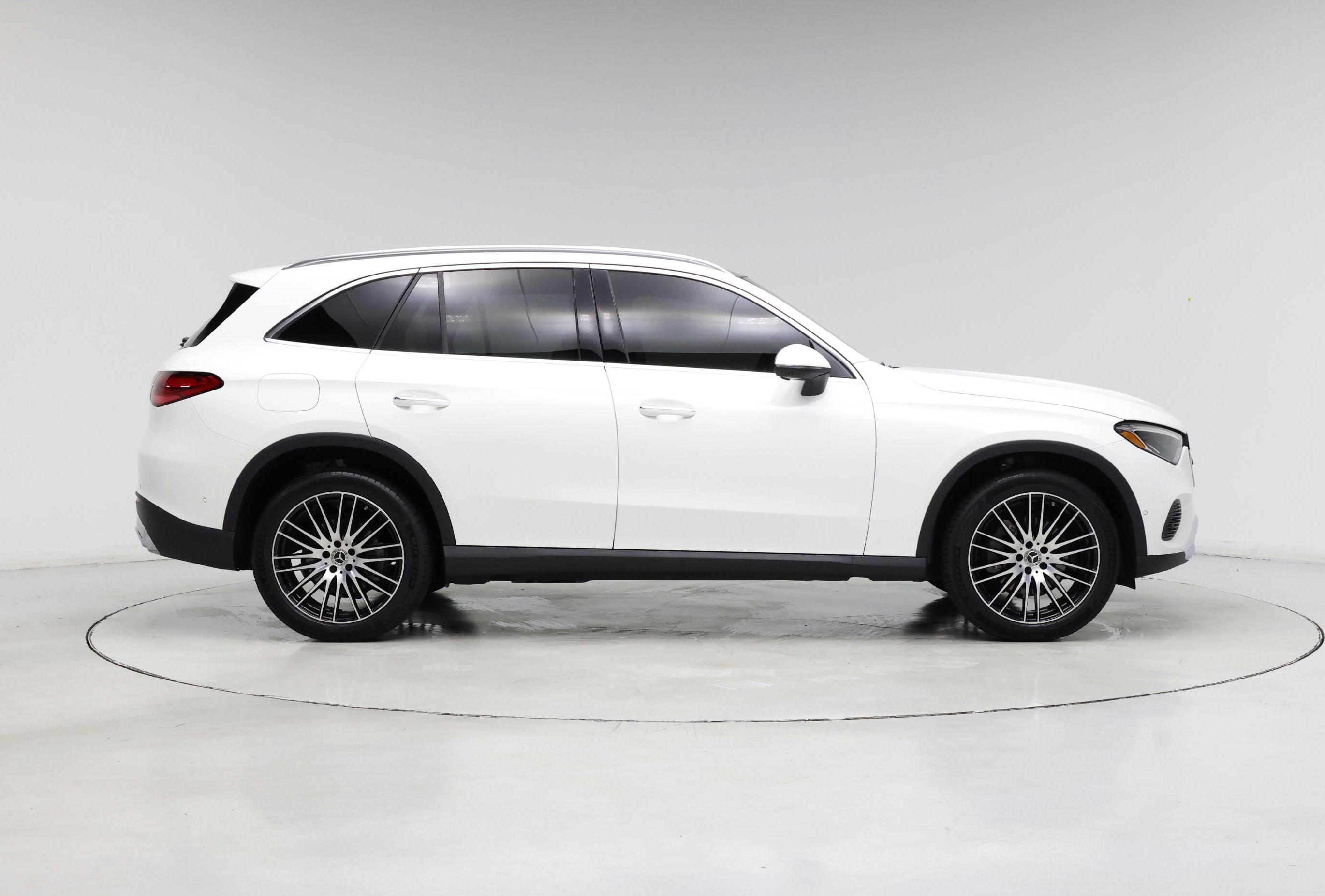 Thumbnail: 2025 Mercedes-Benz GLC - 7