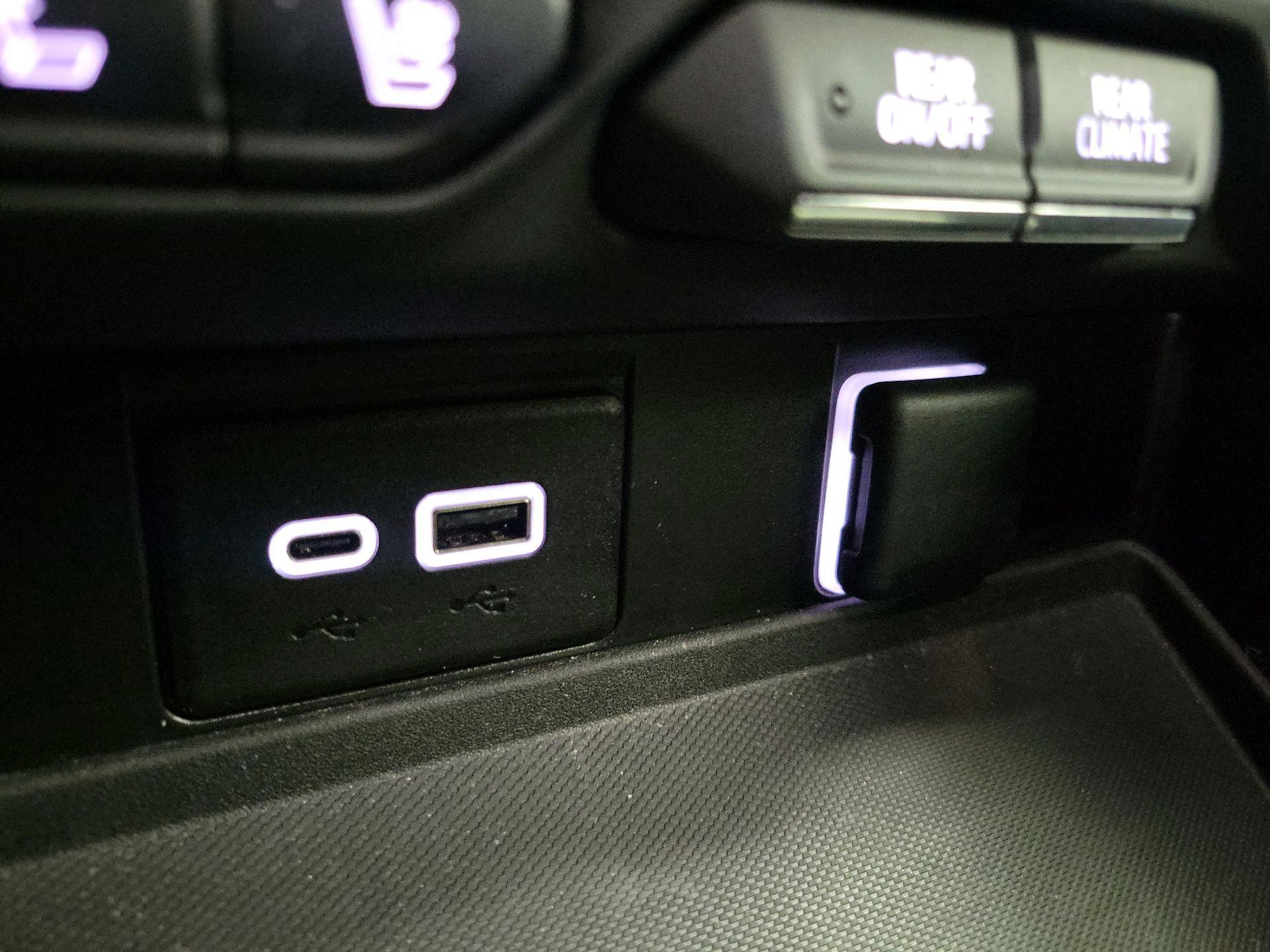 Thumbnail: 2023 Chevrolet Tahoe - 18