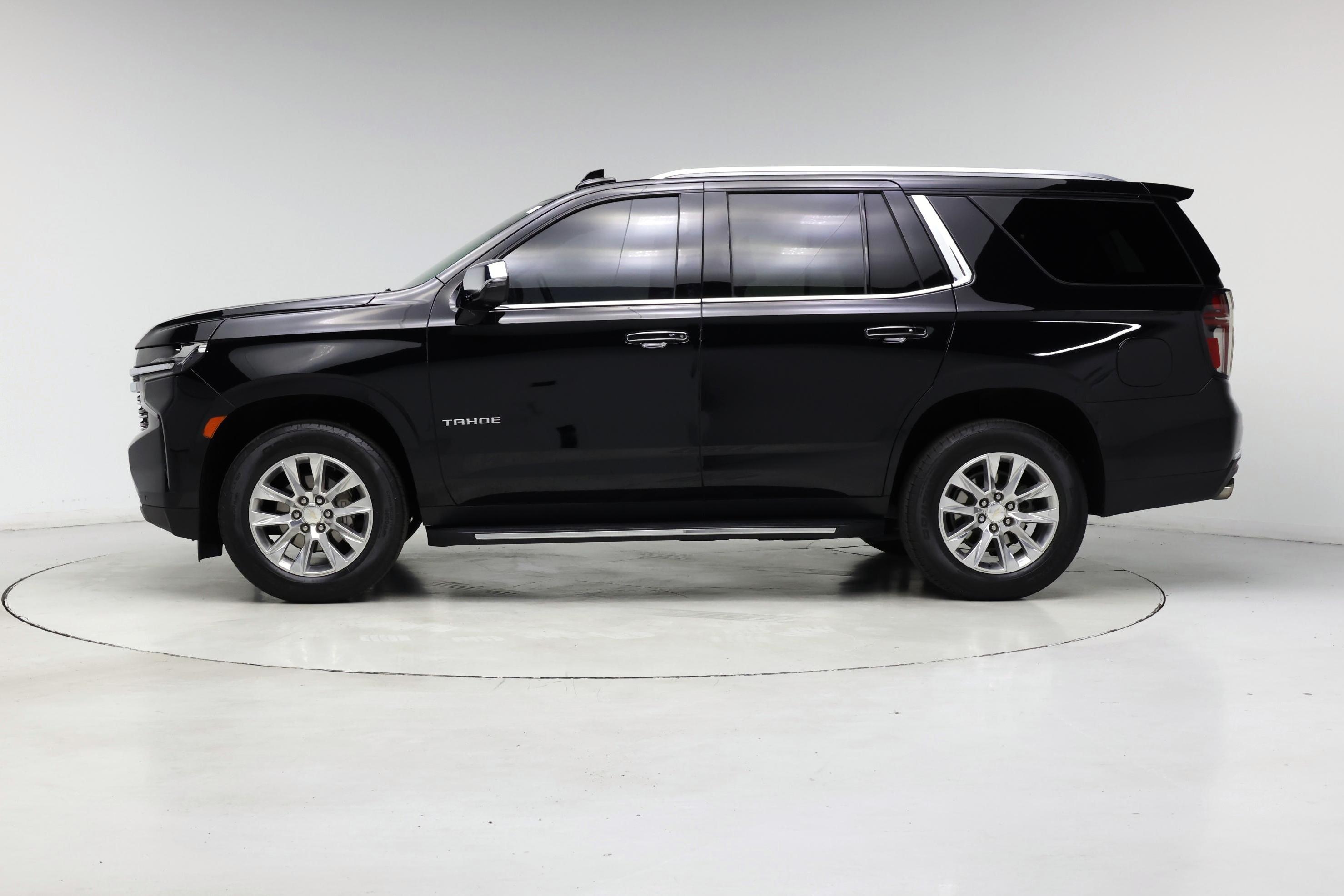 Thumbnail: 2023 Chevrolet Tahoe - 3