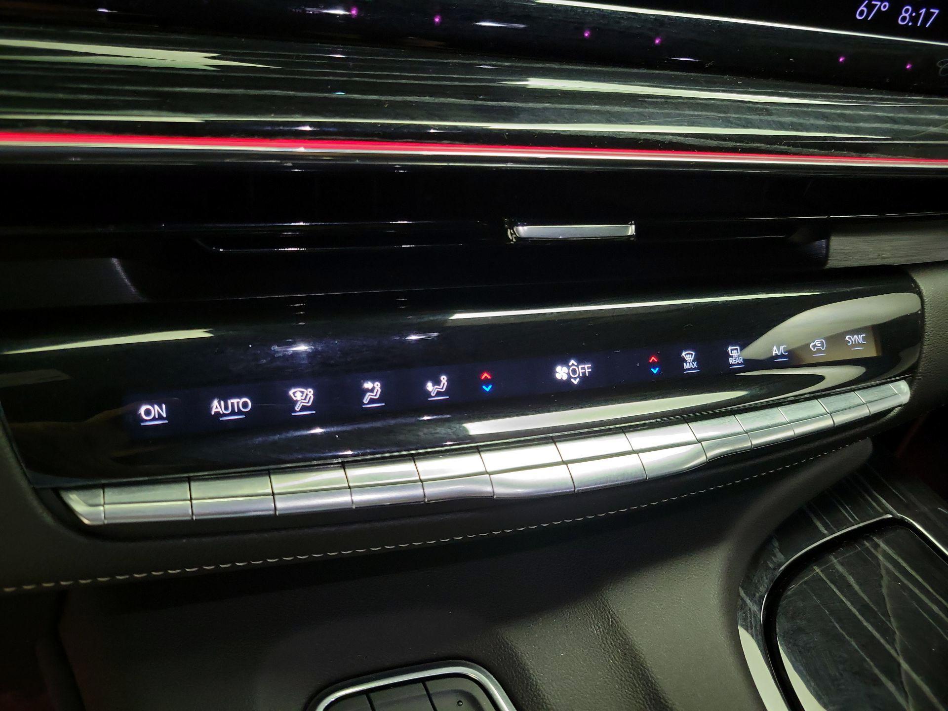 Thumbnail: 2022 Cadillac Escalade - 17