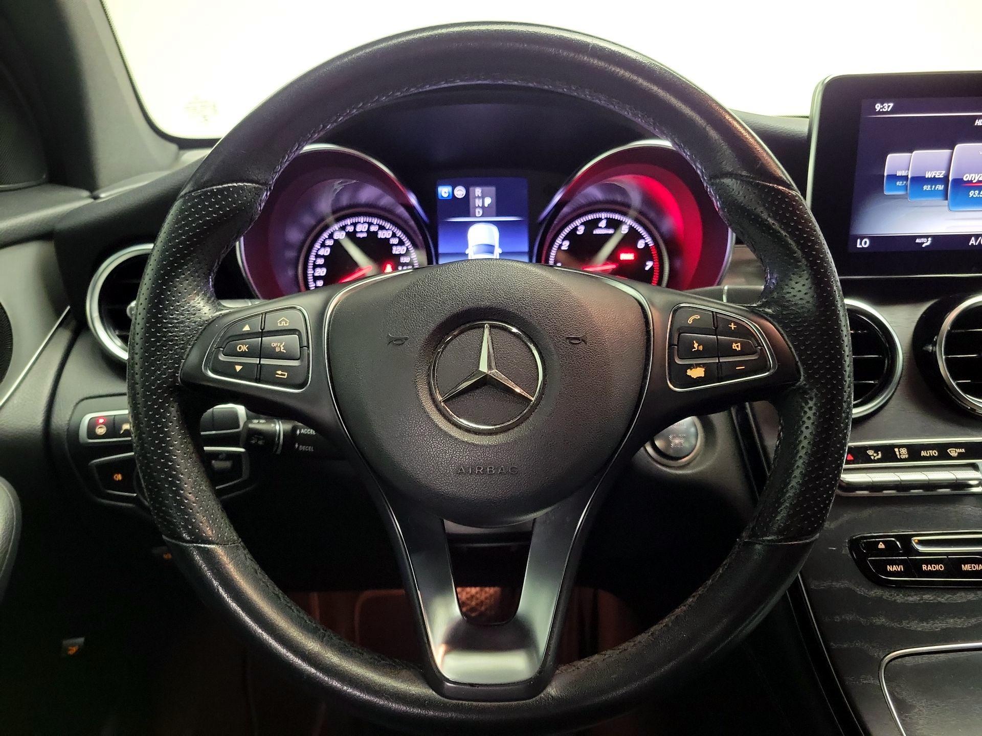 Thumbnail: 2019 Mercedes-Benz GLC - 10