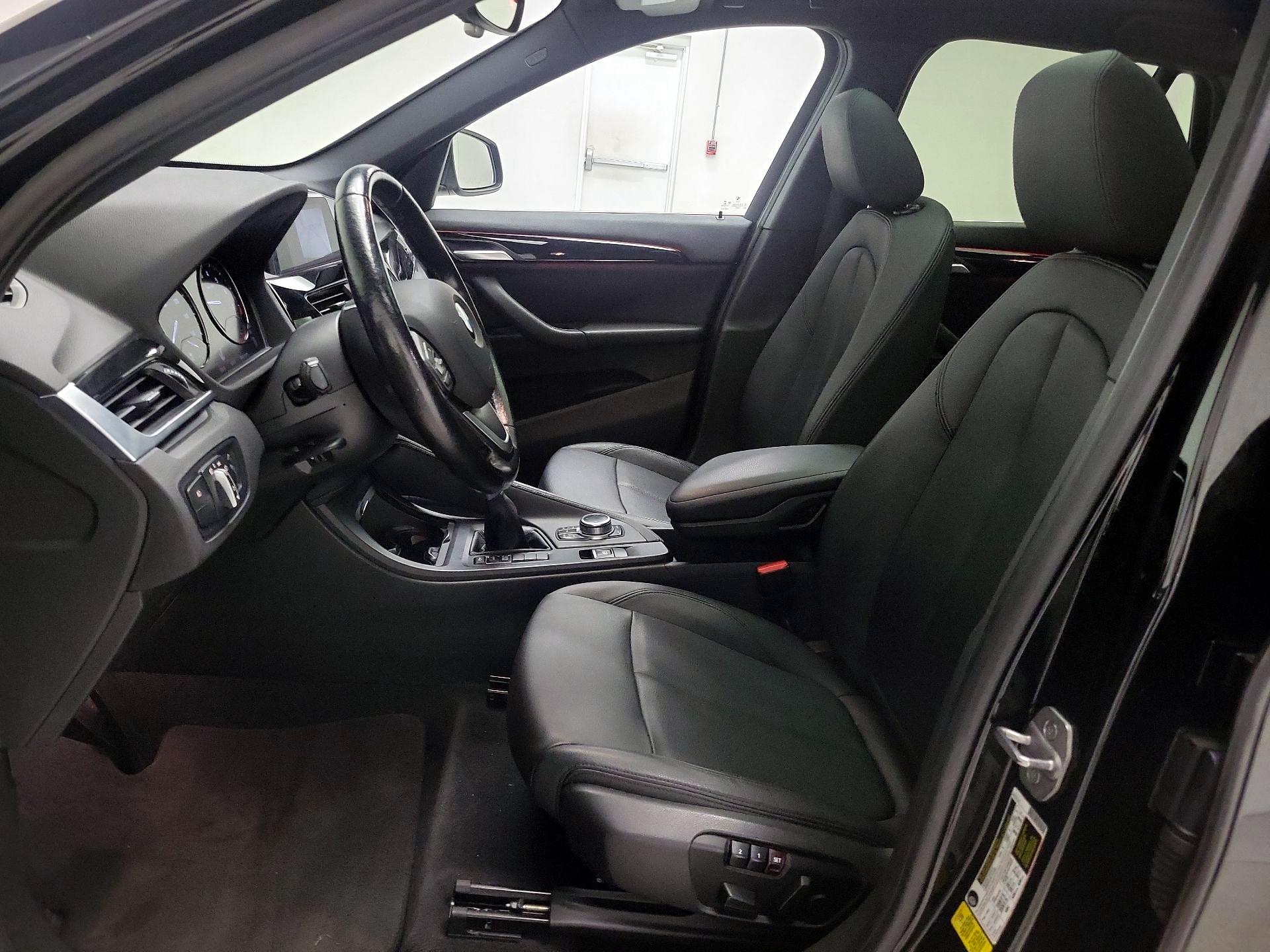 Thumbnail: 2018 BMW X1 - 11