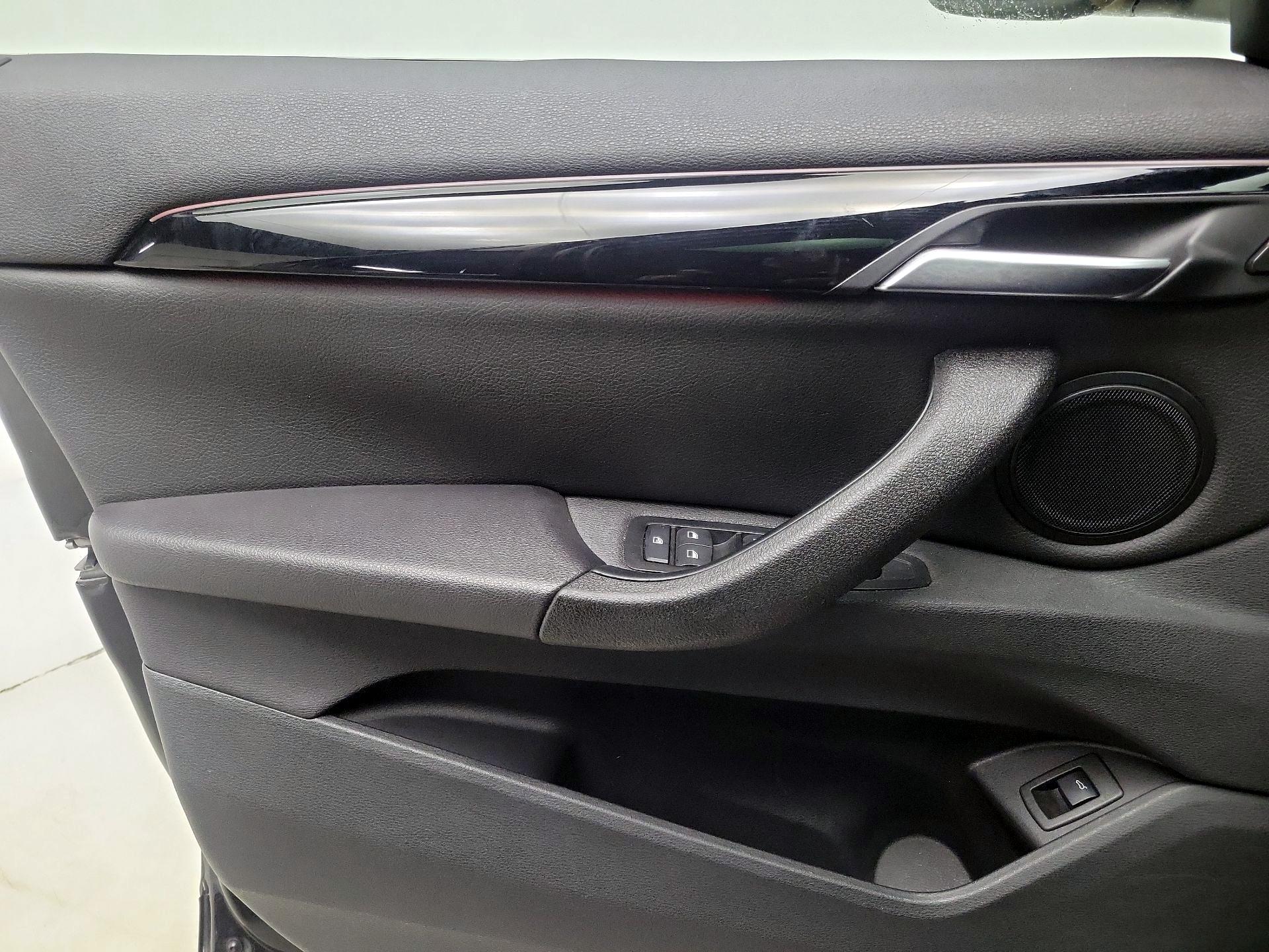 Thumbnail: 2018 BMW X1 - 12