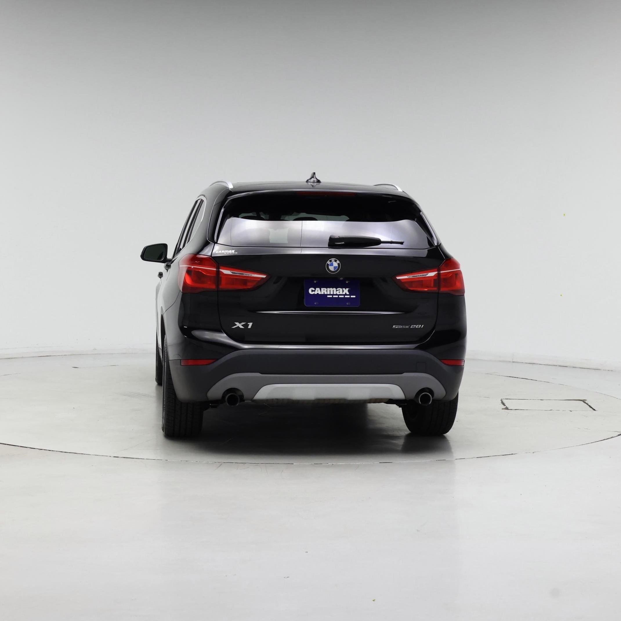 Thumbnail: 2018 BMW X1 - 6