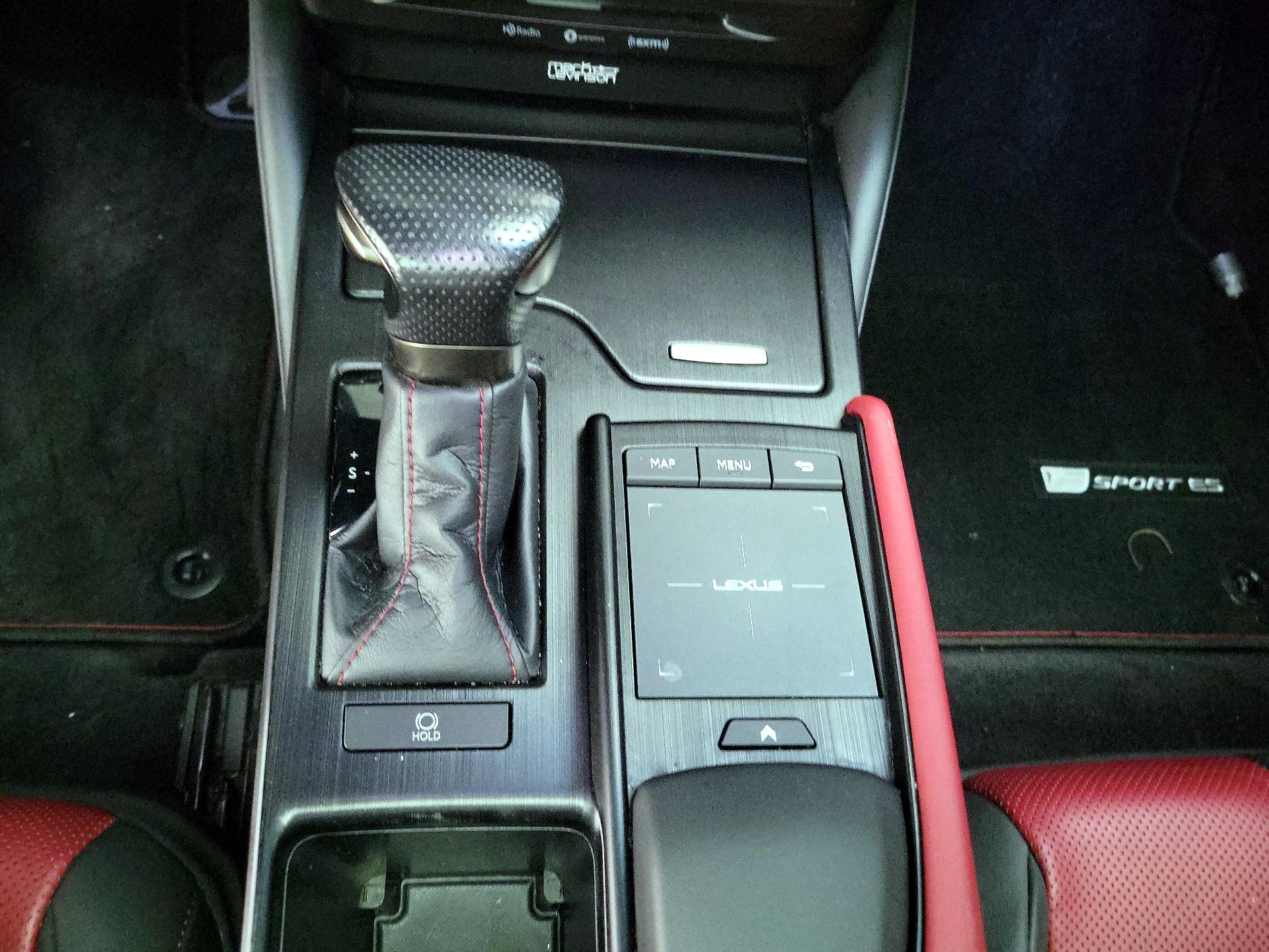 Thumbnail: 2022 Lexus ES - 18