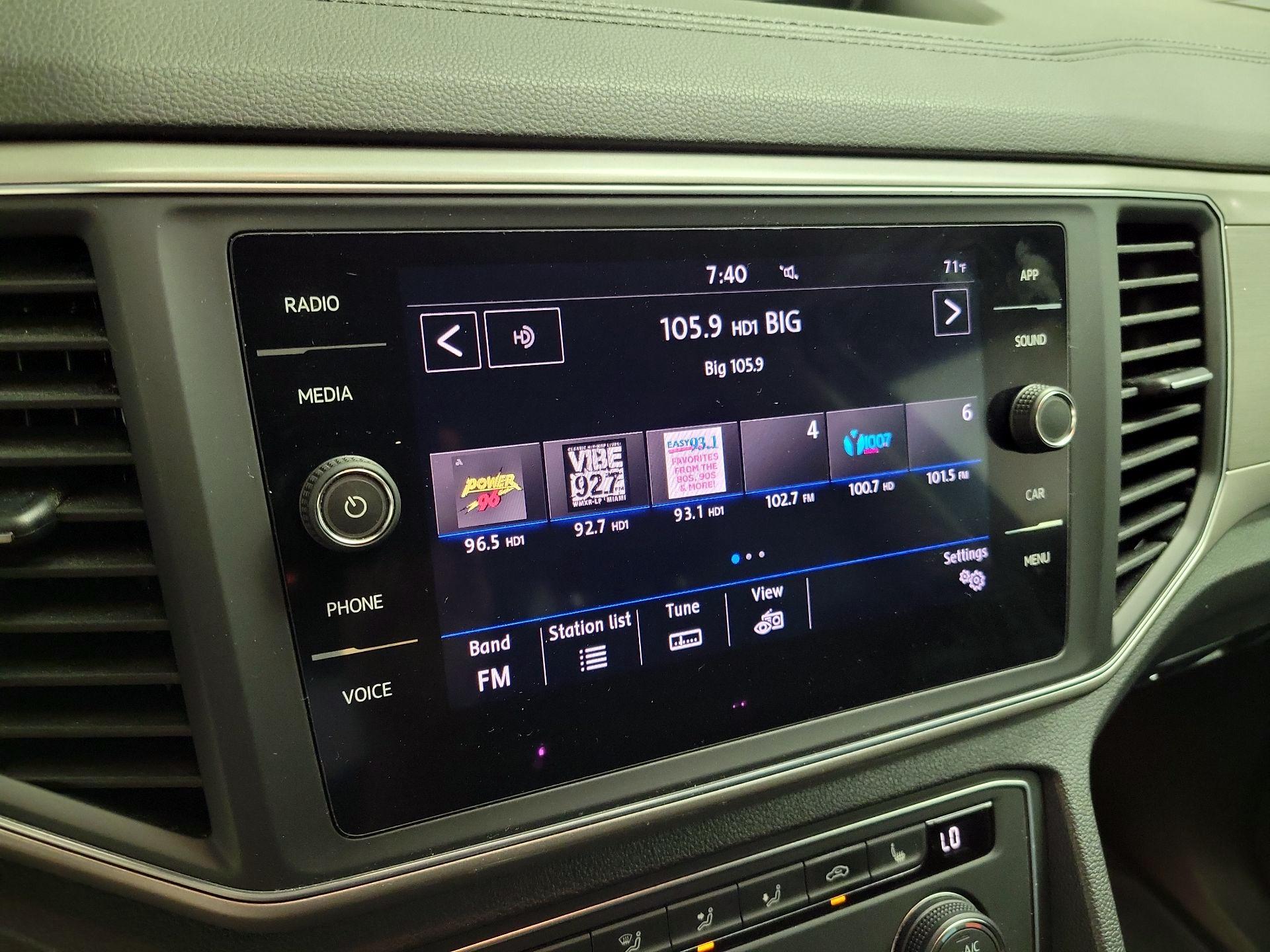 Thumbnail: 2019 Volkswagen Atlas - 16