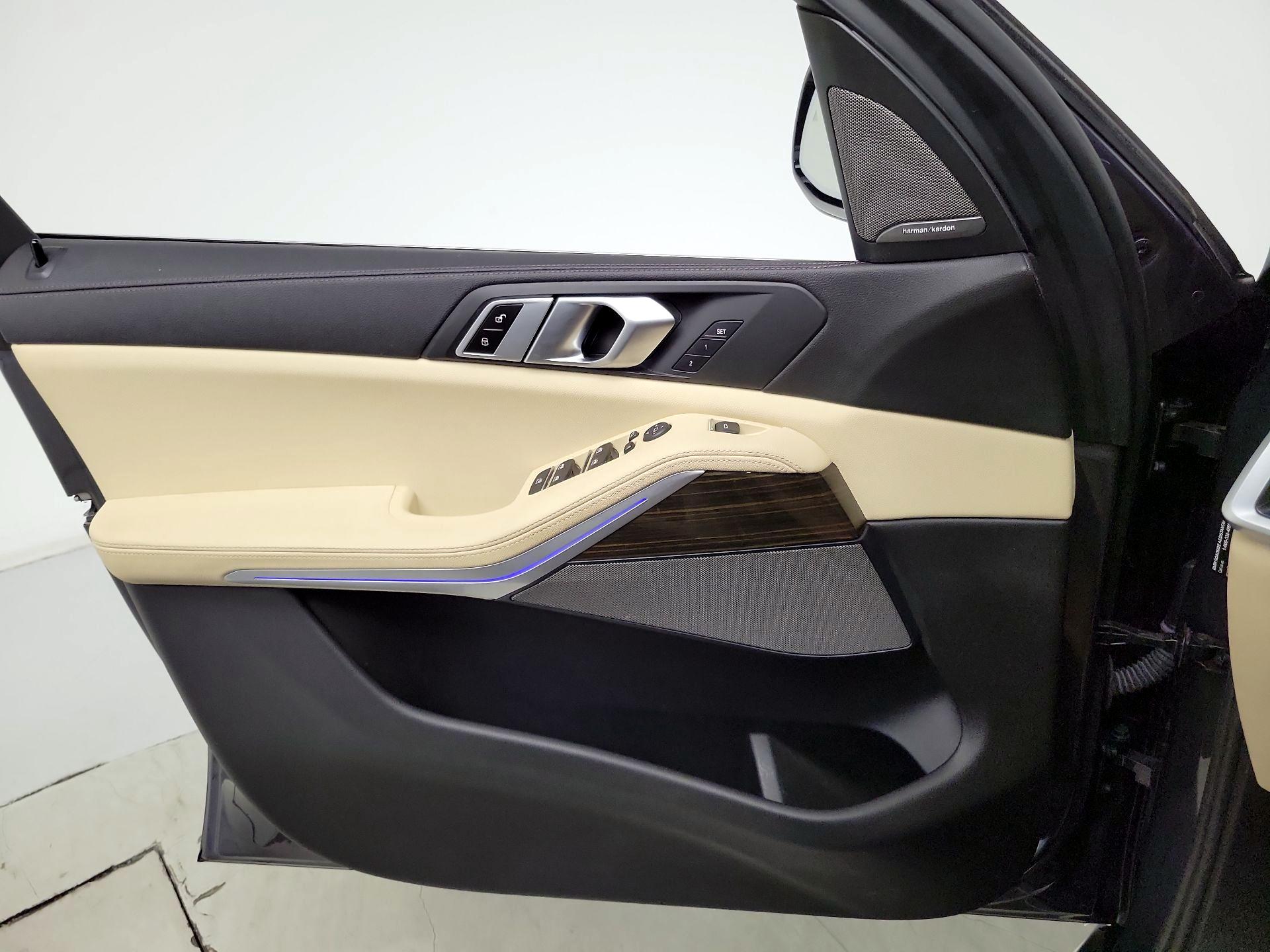 Thumbnail: 2021 BMW X5 - 12