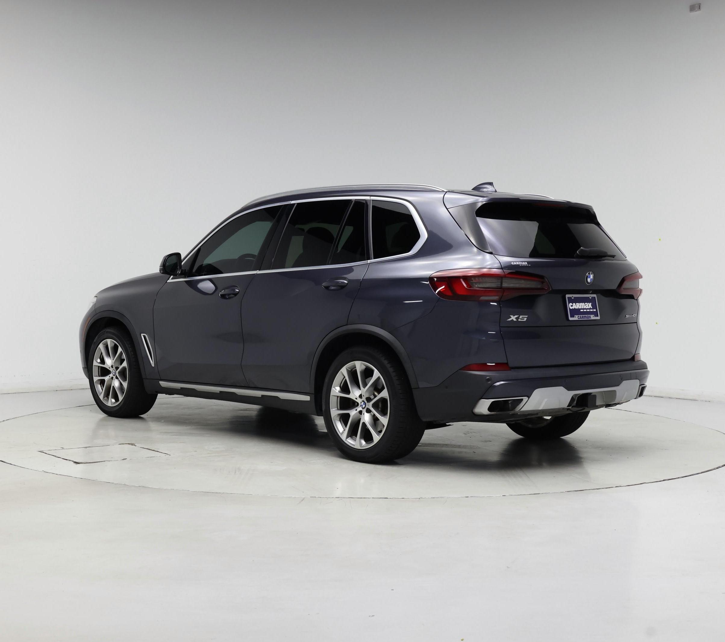 Thumbnail: 2021 BMW X5 - 2