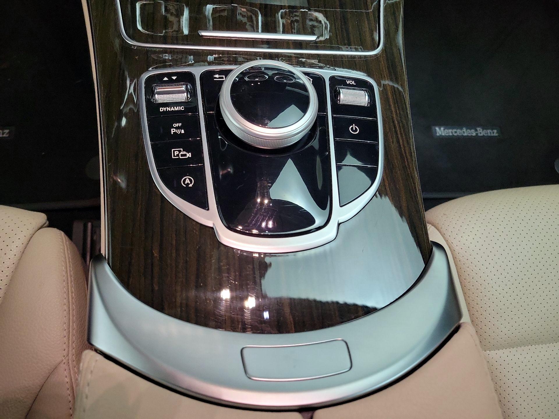 Thumbnail: 2020 Mercedes-Benz C-Class - 17