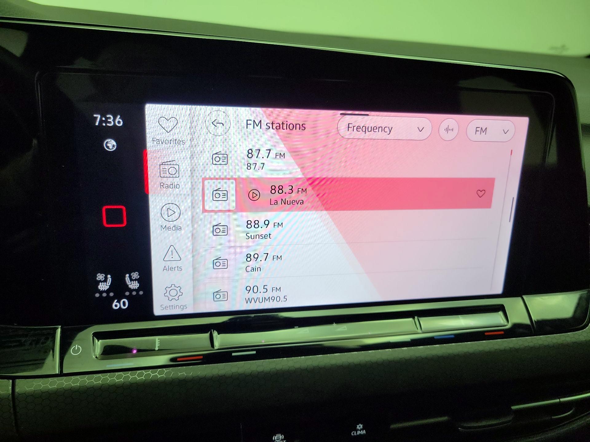 Thumbnail: 2024 Volkswagen Golf - 16